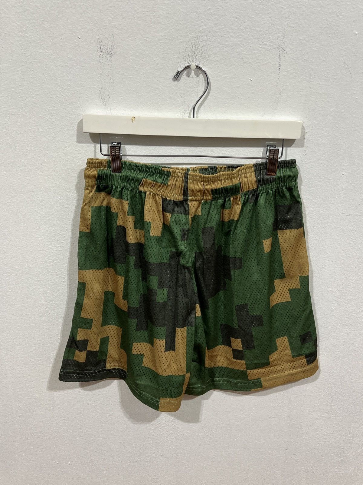 Eric Emanuel Eric Emanuel Brown Camo Digi Short Size US 34 / EU 50 - 3 Thumbnail