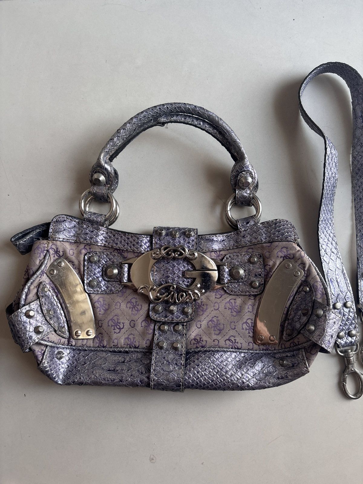Guess Y2k Guess shoulder bag w/ sling Size ONE SIZE - 1 Thumbnail