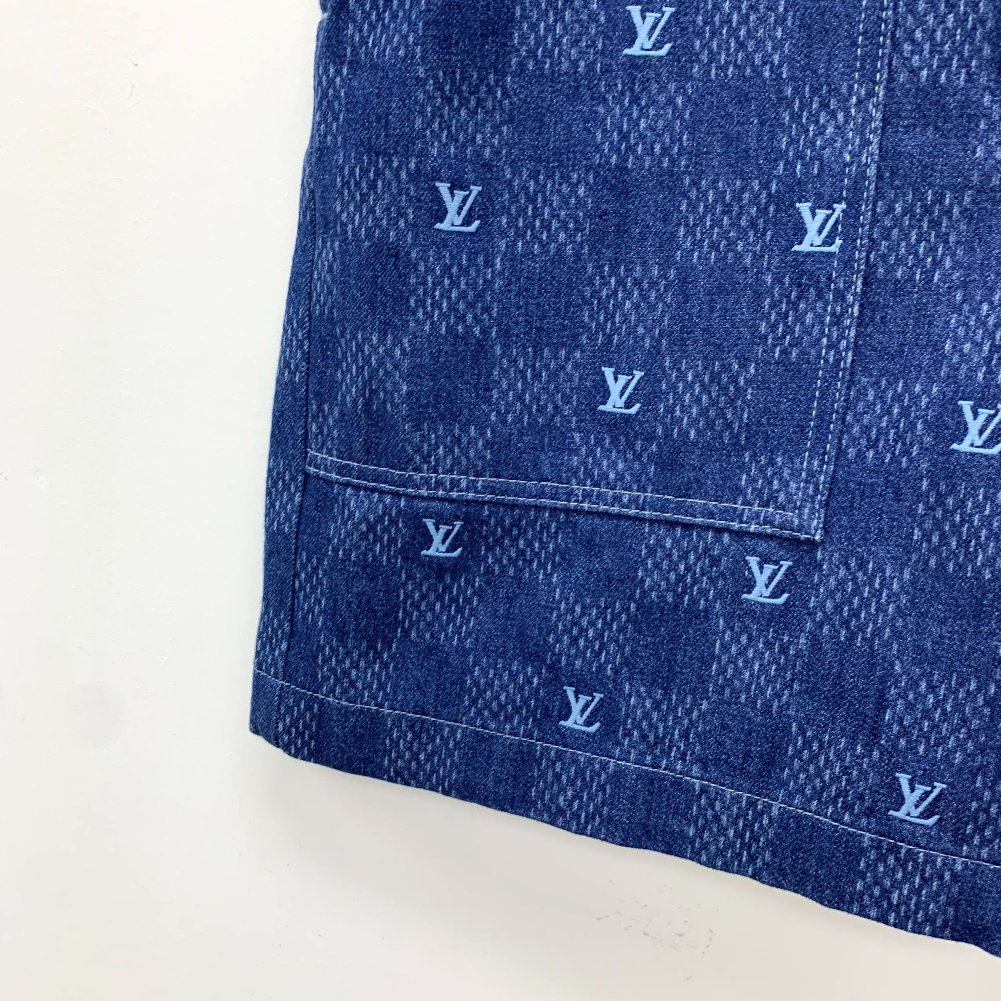 Louis Vuitton LOUIS VUITTON 37TH AMERICAS CUP MONOGRAM DENIM SHORTS SIZE 3 Size 32" / US 10 / IT 46 - 6 Thumbnail
