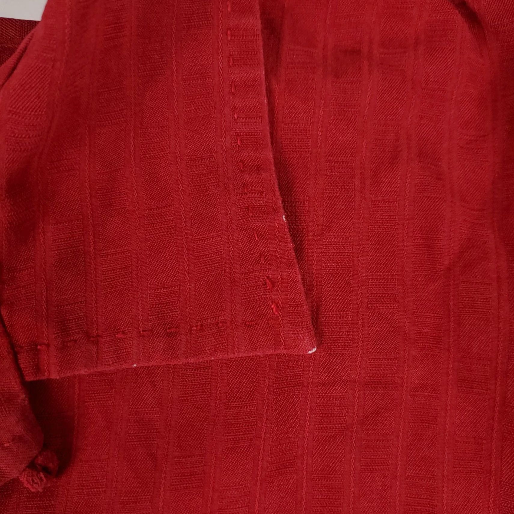 Tommy Bahama VINTAGE Tommy Bahama Shirt Men 2XL Red Silk Hawaiian Button-Up Short Sleeve Size US XXL / EU 58 / 5 - 3 Thumbnail