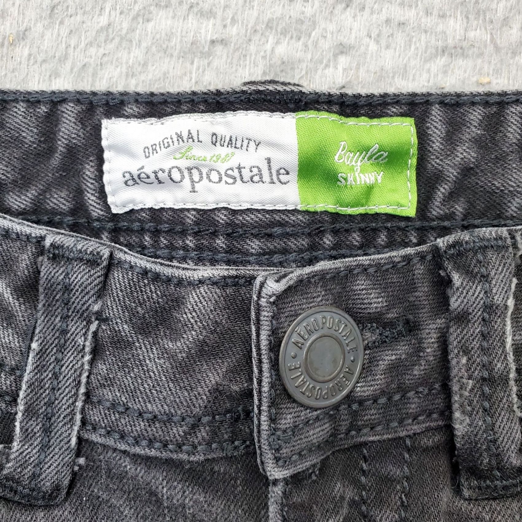 Vintage Aéropostale Skinny Jeans Womens 0R Black Cotton Regular Beaded Pocket Denim Jeans Clothing Women Regular Fit 0R Black Jeans Size 25" / US 0 / IT 36 - 7 Thumbnail