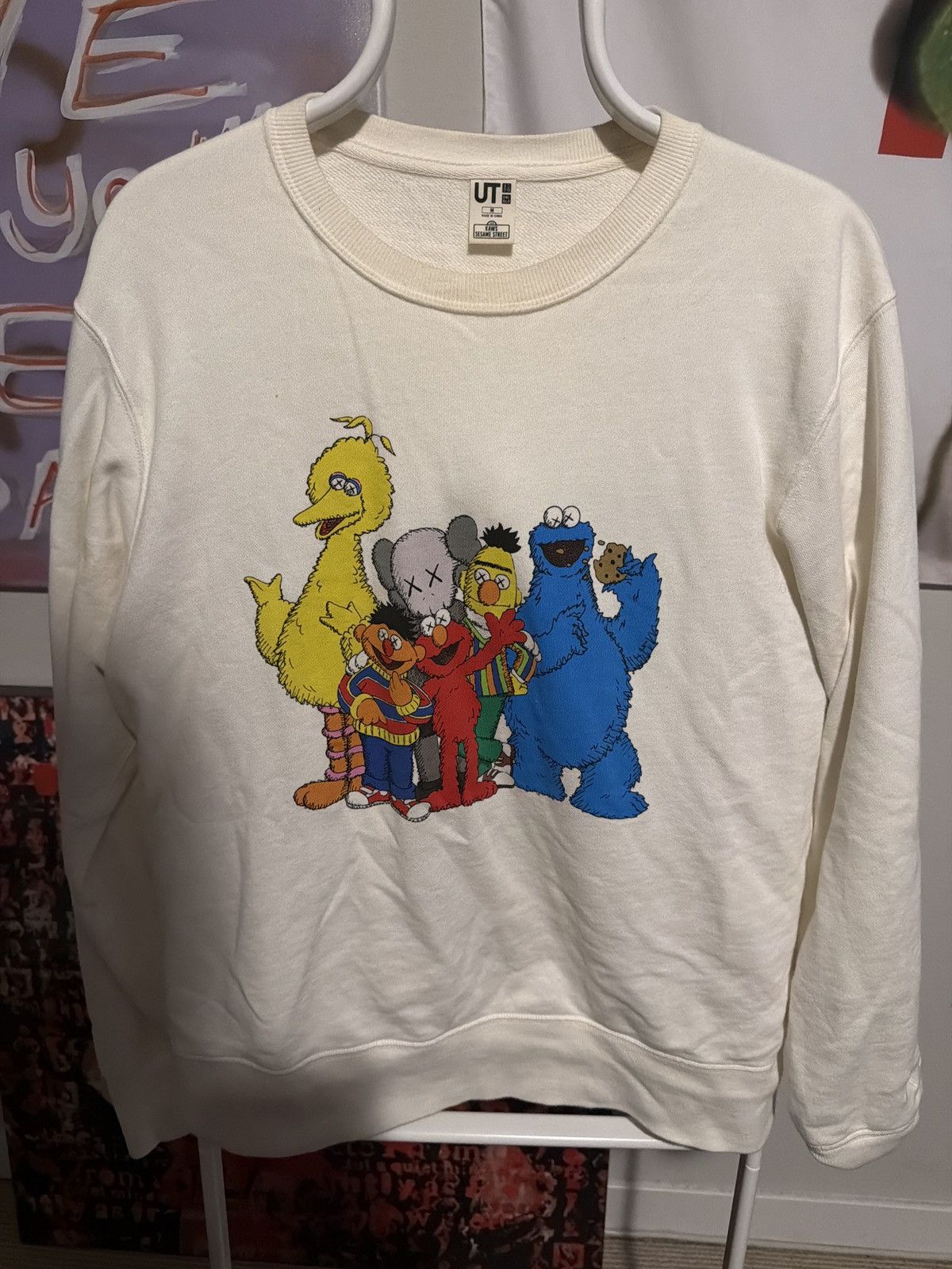 Kaws × Uniqlo Uniqlo X Kaws X Sesame Street Crew Size US M / EU 48-50 / 2 - 1 Thumbnail