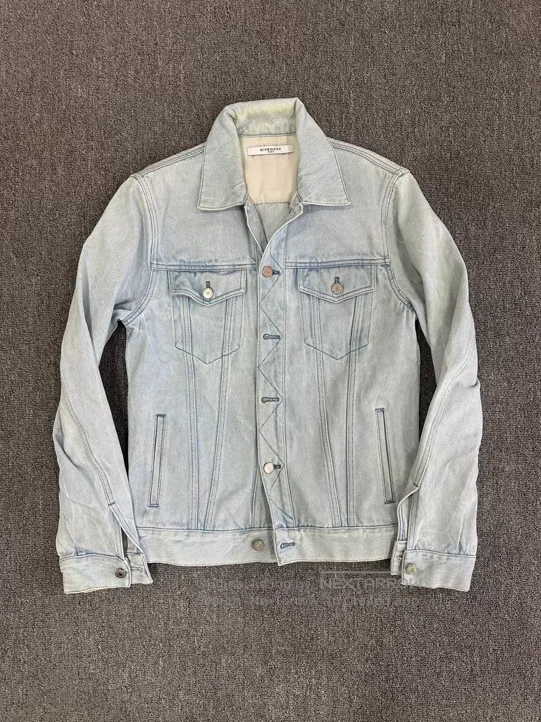 Other Givenchy Blue Denim Jacket Size US S / EU 44-46 / 1 - 1 Thumbnail