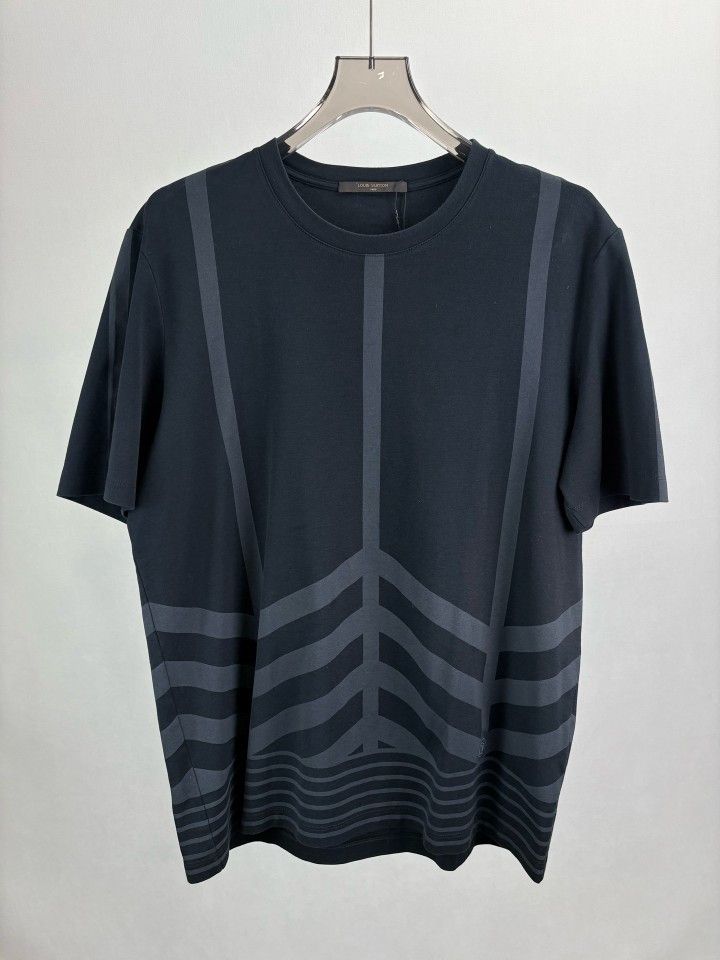 Louis Vuitton Louis Vuitton Geometric Stripe T-Shirt Size XXL Size US XXL / EU 58 / 5 - 1 Thumbnail