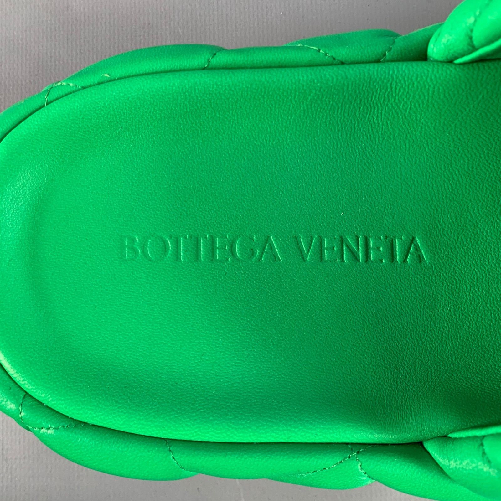 Bottega Veneta BOTTEGA VENETA Quilted Padded Lambskin Leather Slide Sandals Size US 7 / EU 40 - 6 Thumbnail