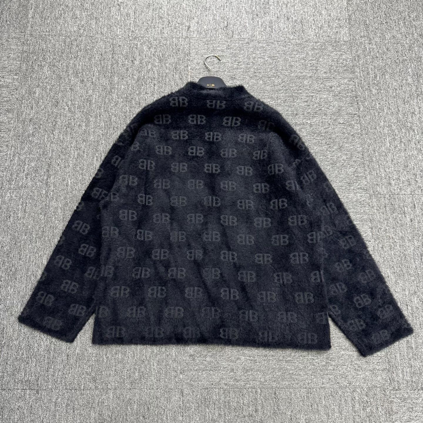 Balenciaga balenciaga full logo cardigan in size small. Size US S / EU 44-46 / 1 - 2 Thumbnail