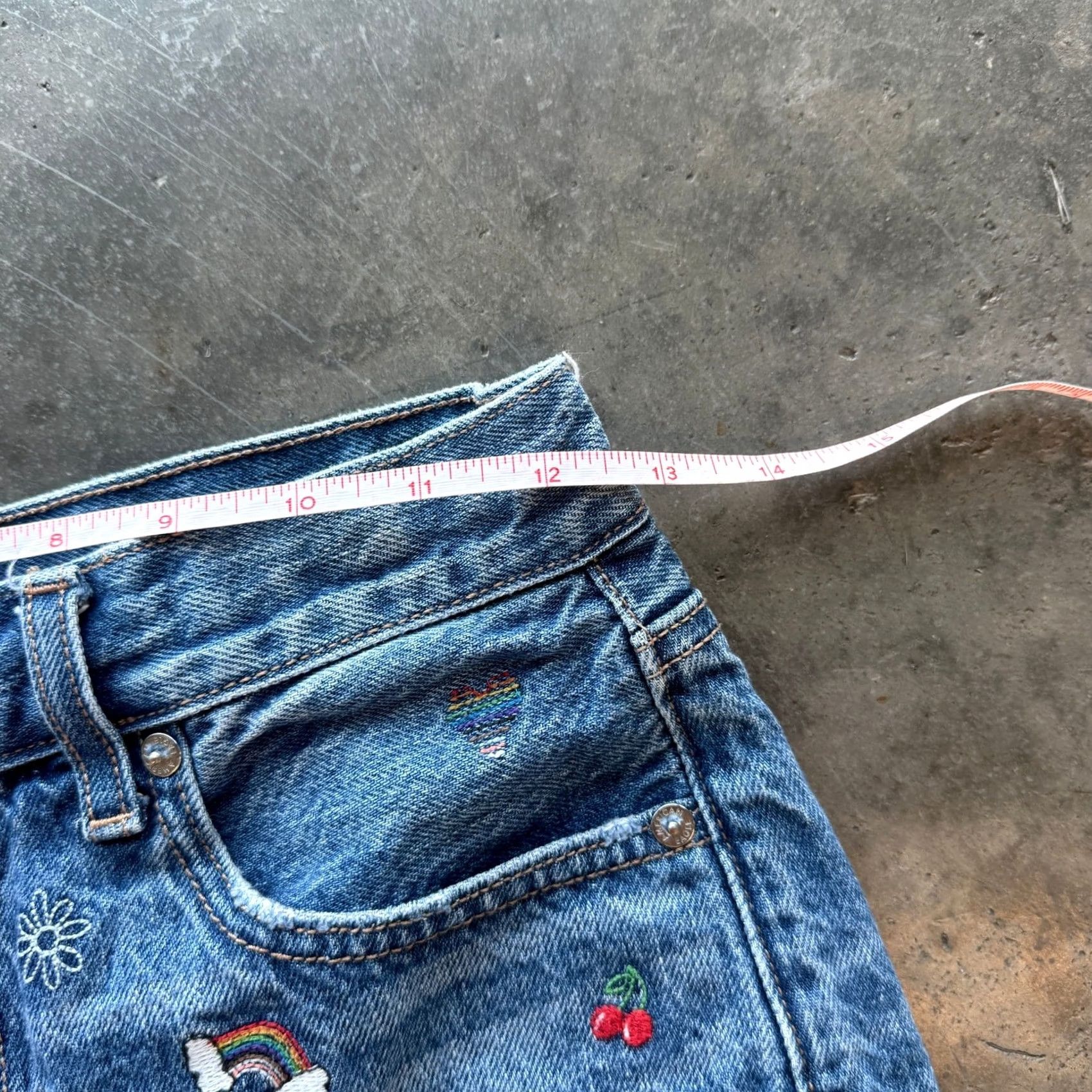 Vintage VINTAGE Y2K Embroidered American Eagle Smiley 90s Boyfriend Denim Shorts 2 Size 26" / US 2 / IT 38 - 6 Thumbnail