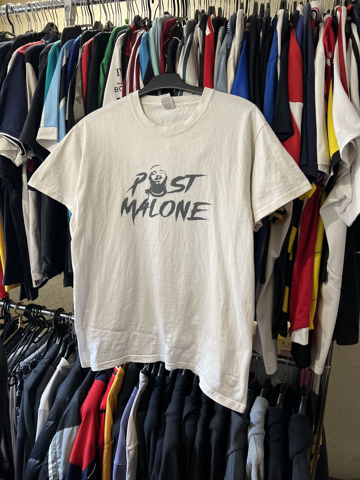 Rap Tees VINTAGE POST MALONE AOP GRAPHIC TOUR T SHIRT SIZE L BAND RAP Size US L / EU 52-54 / 3 - 1 Thumbnail