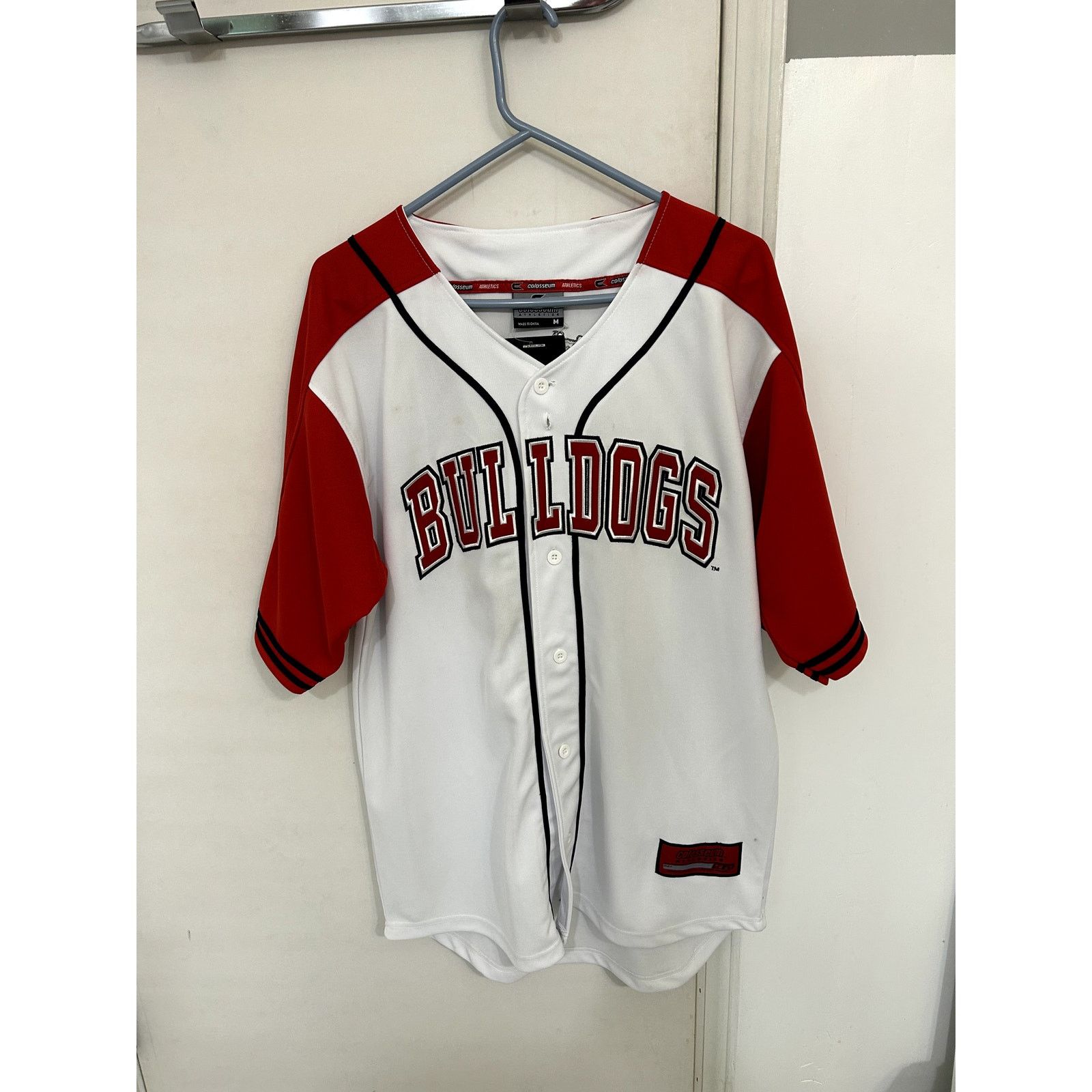 Colosseum Athletics Fresno State Bulldogs White Red Sleeves Hockey Jersey size M Size US M / EU 48-50 / 2 - 1 Thumbnail