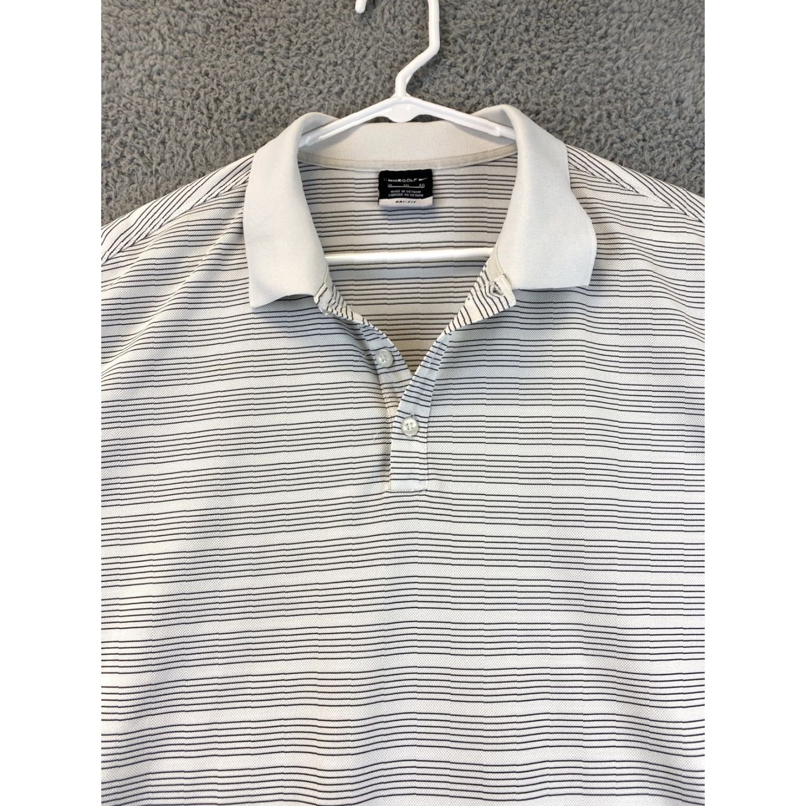 Nike Nike Dri-Fit Fit DRY Stripes Golf Polo Shirt Textured White Mens XL 65-9 Nike Golf Polo Shirt Striped White Textured Nike Dri-Fit XL Mens Size US XL / EU 56 / 4 - 2 Thumbnail