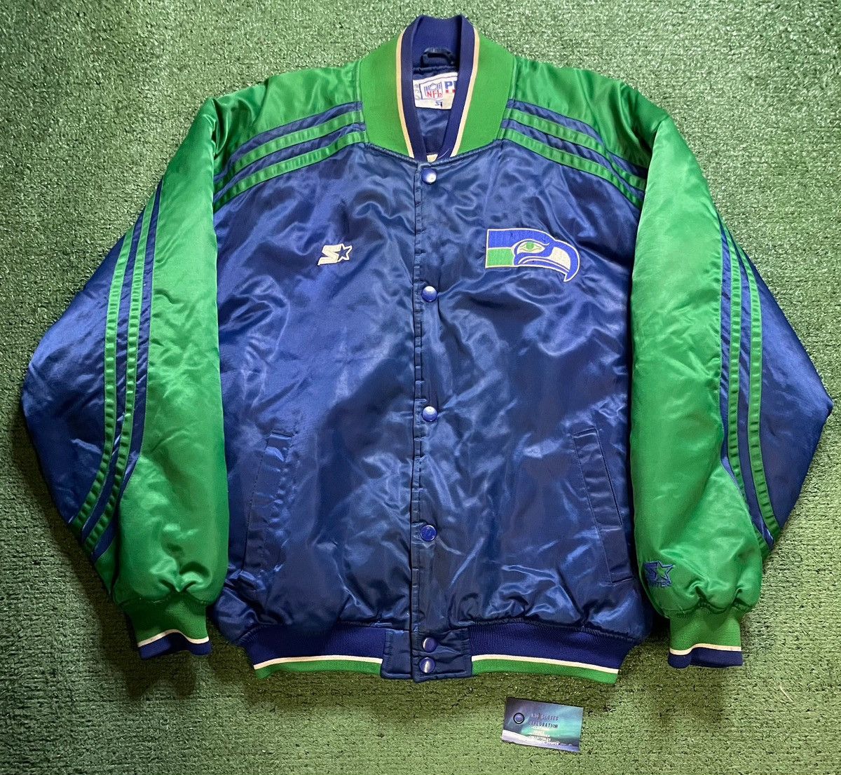 Starter Vintage 1990s Seattle Seahawks starter satin Jacket Size US L / EU 52-54 / 3 - 1 Thumbnail