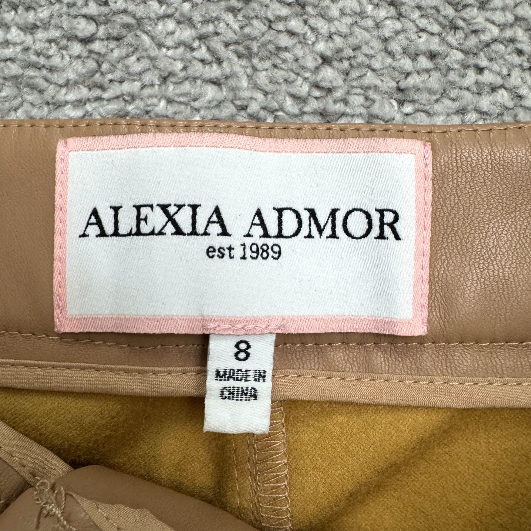 Vintage Alexia Admor Pants Women 8 Faux Leather Straight Leg High Rise Dress Pants Brown Women Size 30" / US 8 / IT 44 - 7 Thumbnail
