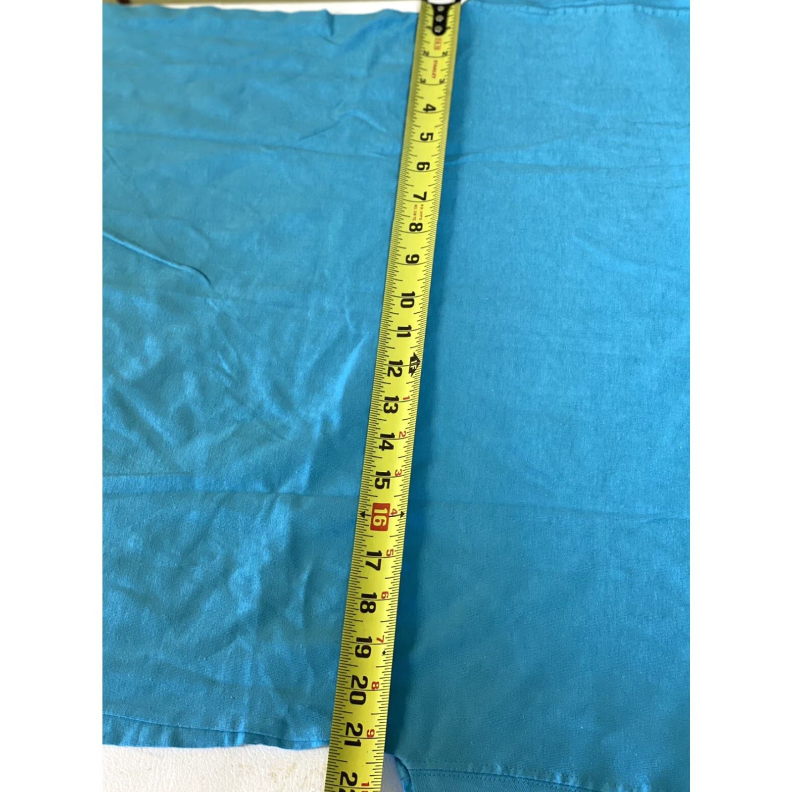 Vintage VINTAGE Cape Isle Knitters T-Shirt Mens M Blue Short Sleeve Cotton Crew Neck Single Stitch Blank *as is New Size US M / EU 48-50 / 2 - 6 Thumbnail