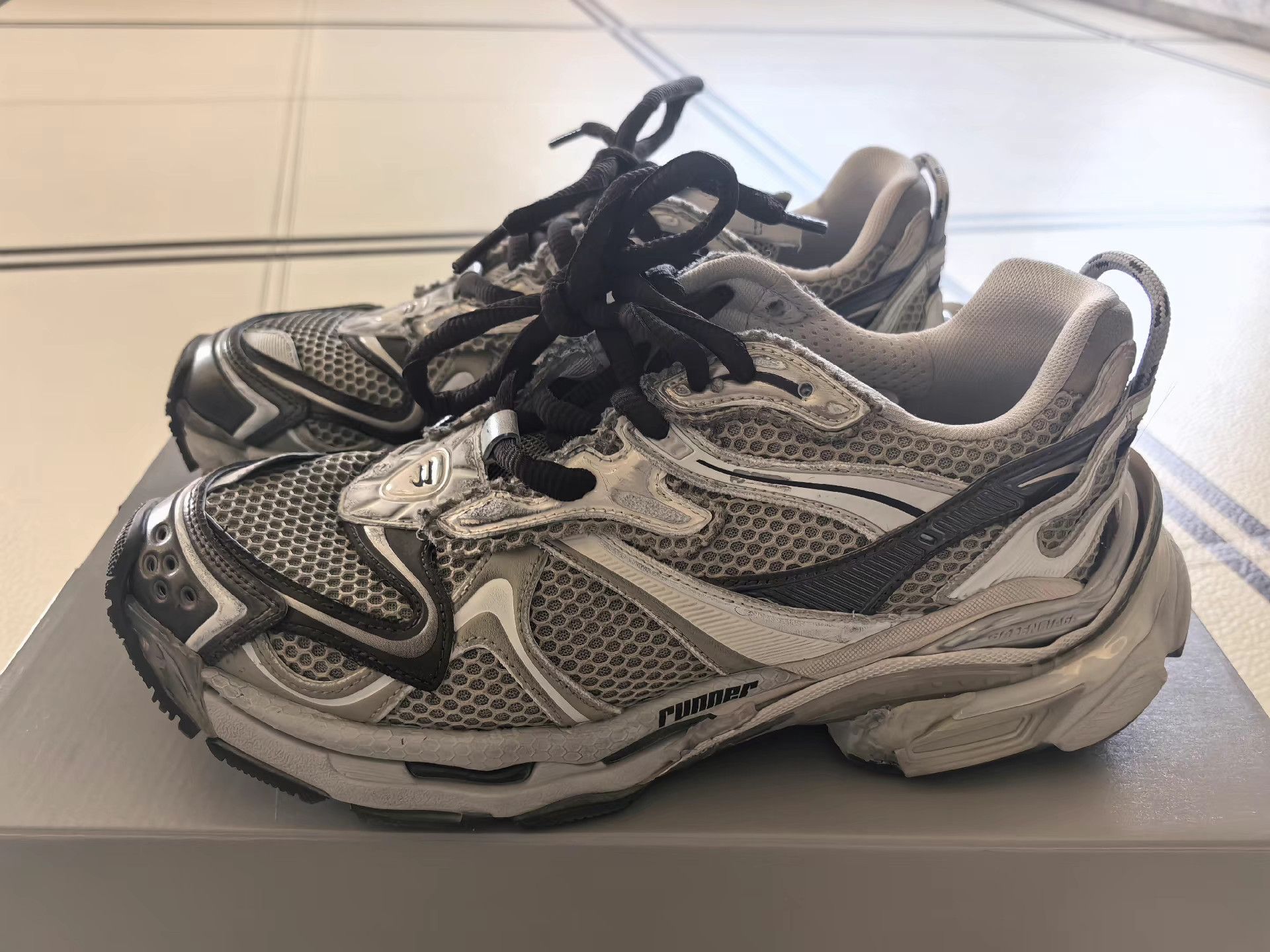 Balenciaga Balenciaga 2.0 New Dad Sneakers K17 Size US 10 / EU 43 - 2 Thumbnail