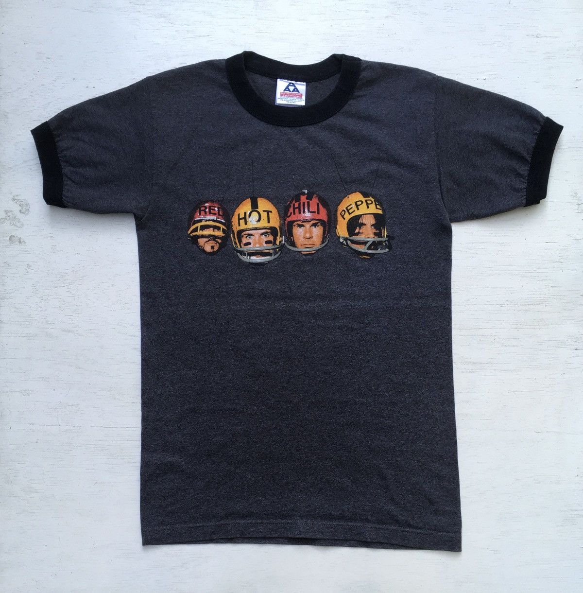 image of Band Tees x Rock Band Vintage Red Hot Chili Peppers Stadium Arcadium T-Shirt in Grey (Size Small)