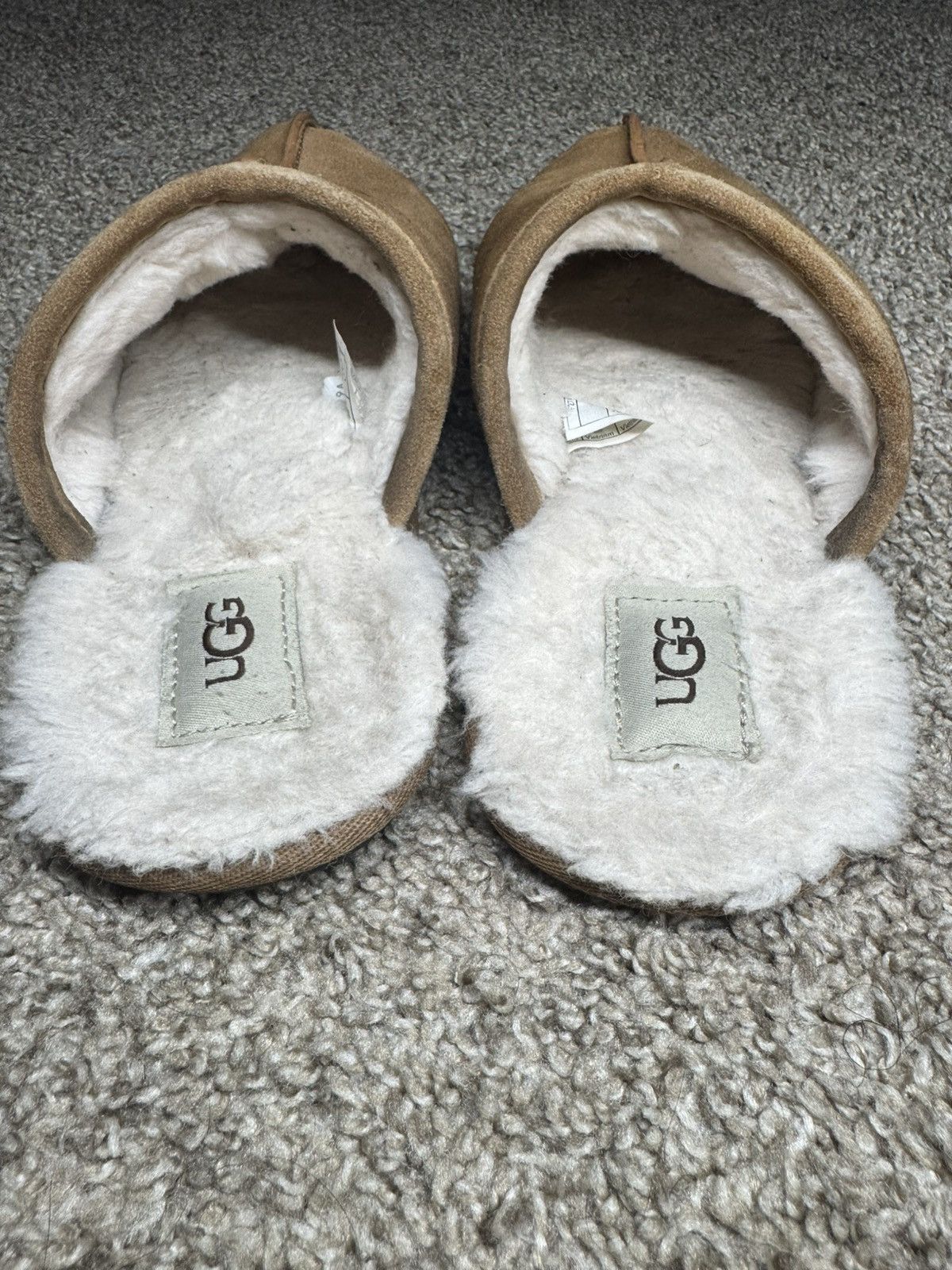 Ugg Ugg pearle slippers Size US 9 / IT 39 - 3 Thumbnail
