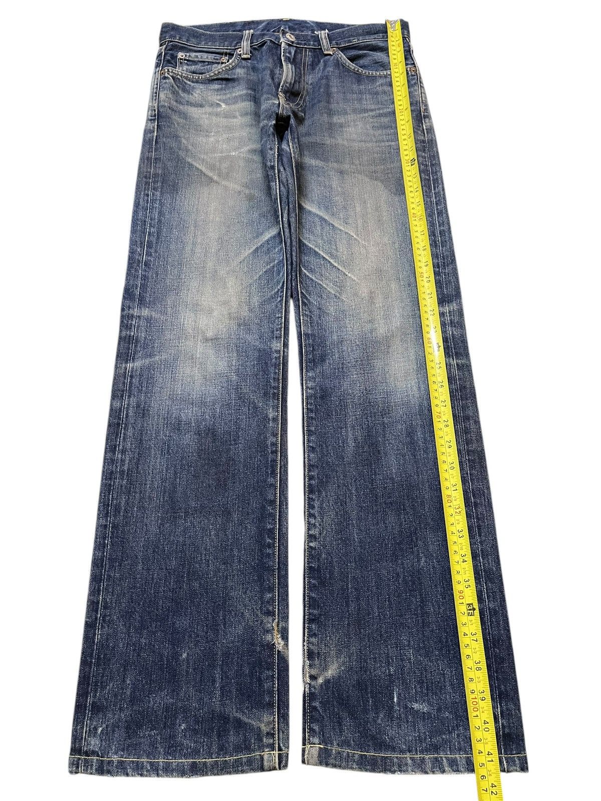 Uniqlo Vintage Japanese Uniqlo Blue Faded Wash Style Jeans Size US 31 - 12 Thumbnail