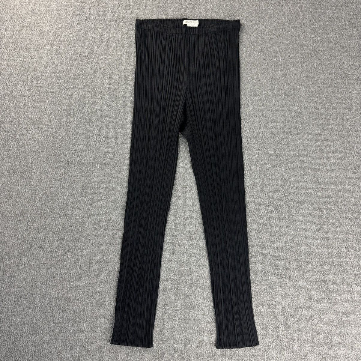 Pleats Please Issey Miyake Pleats Please - Issey Miyake - Black Pleated Trouser Size 24" / US 00 / IT 34 - 1 Thumbnail