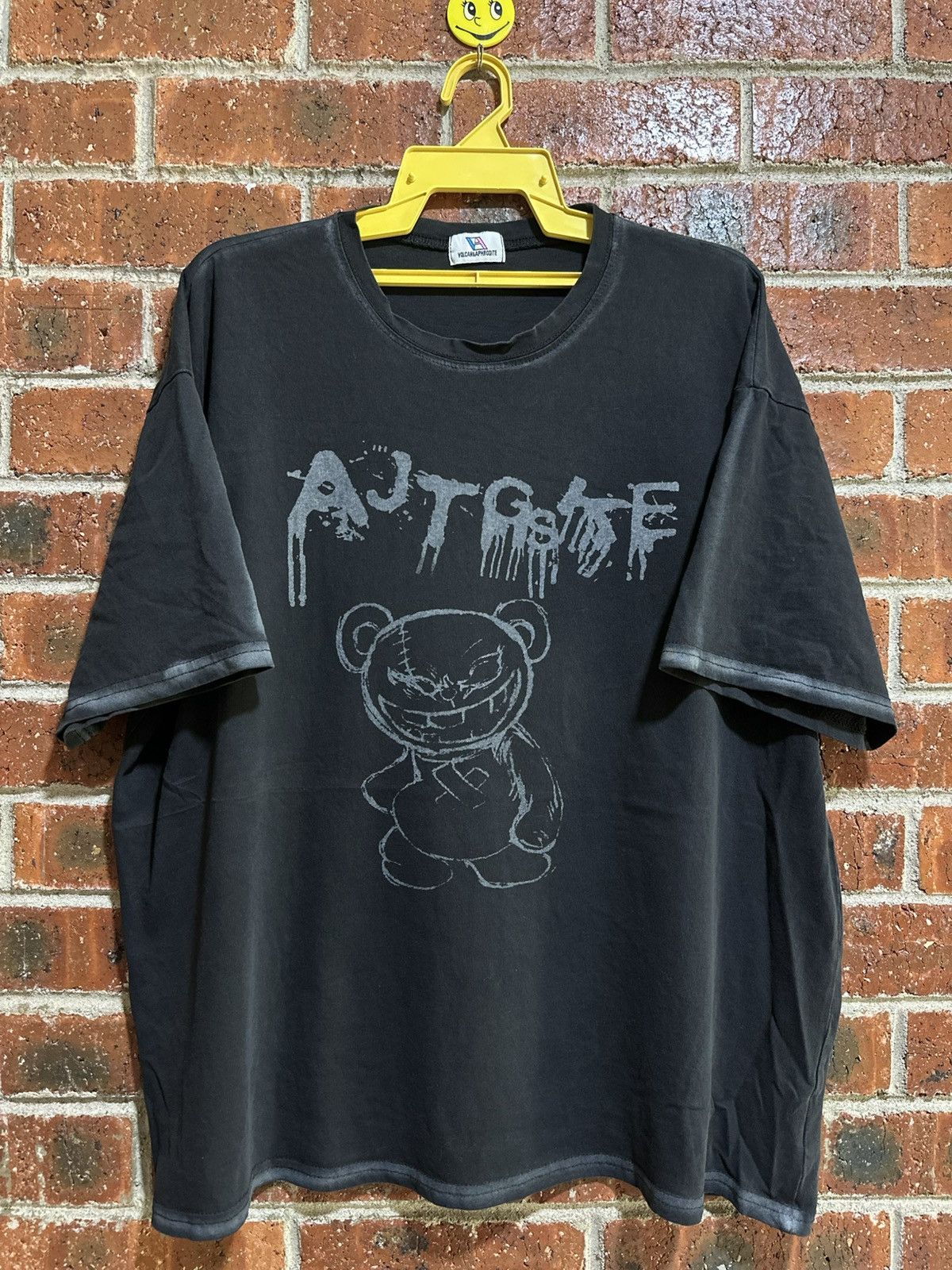 Japanese Brand Vintage Volcan & Aphrodite Faded Tee Size US XXL / EU 58 / 5 - 1 Thumbnail