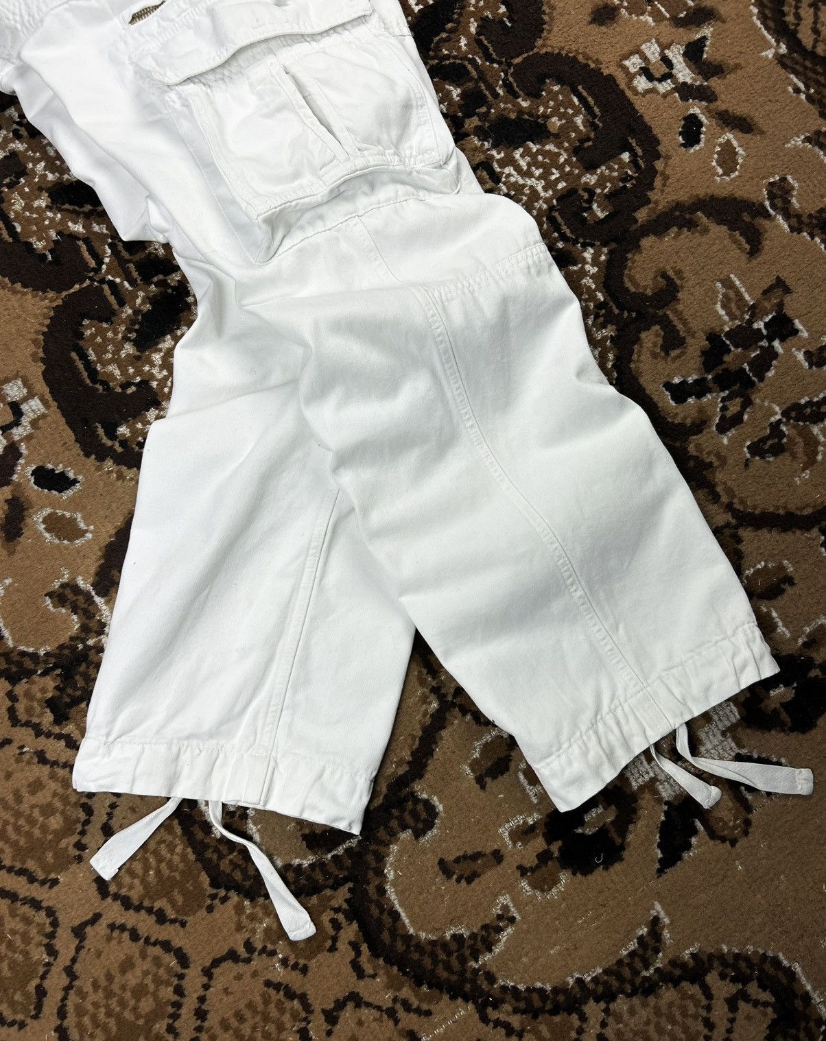 Dolce & Gabbana Dolce & Gabbana Archive White Cargo Pants Metal Logo Vintage Size US 32 / EU 48 - 15 Thumbnail