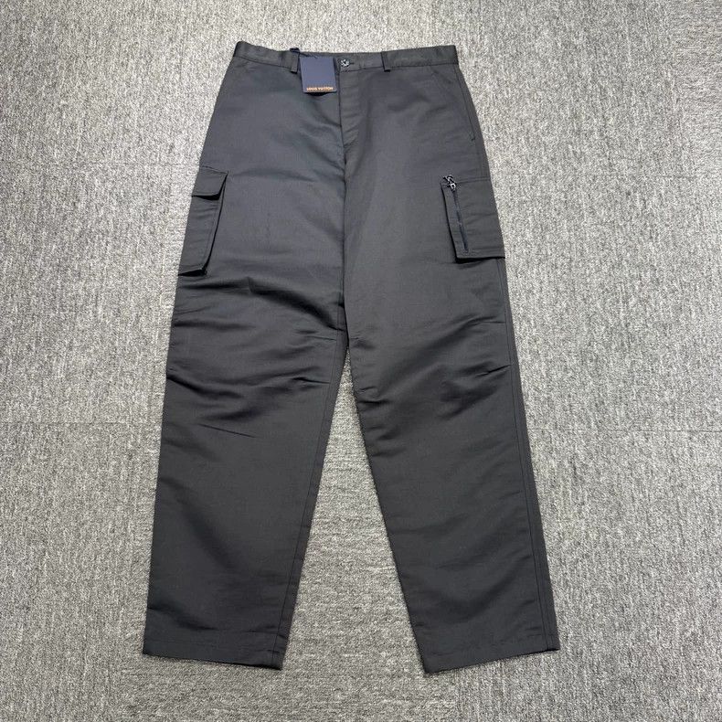 Louis Vuitton Cargo Pants with Pockets- DMC