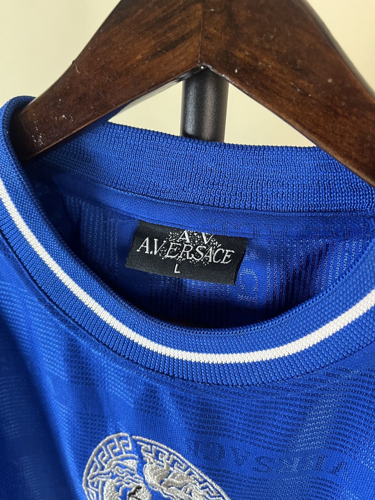 Versace Jeans Couture Vintage A. Versace Embroidery Emboss Jersey Size US L / EU 52-54 / 3 - 5 Thumbnail
