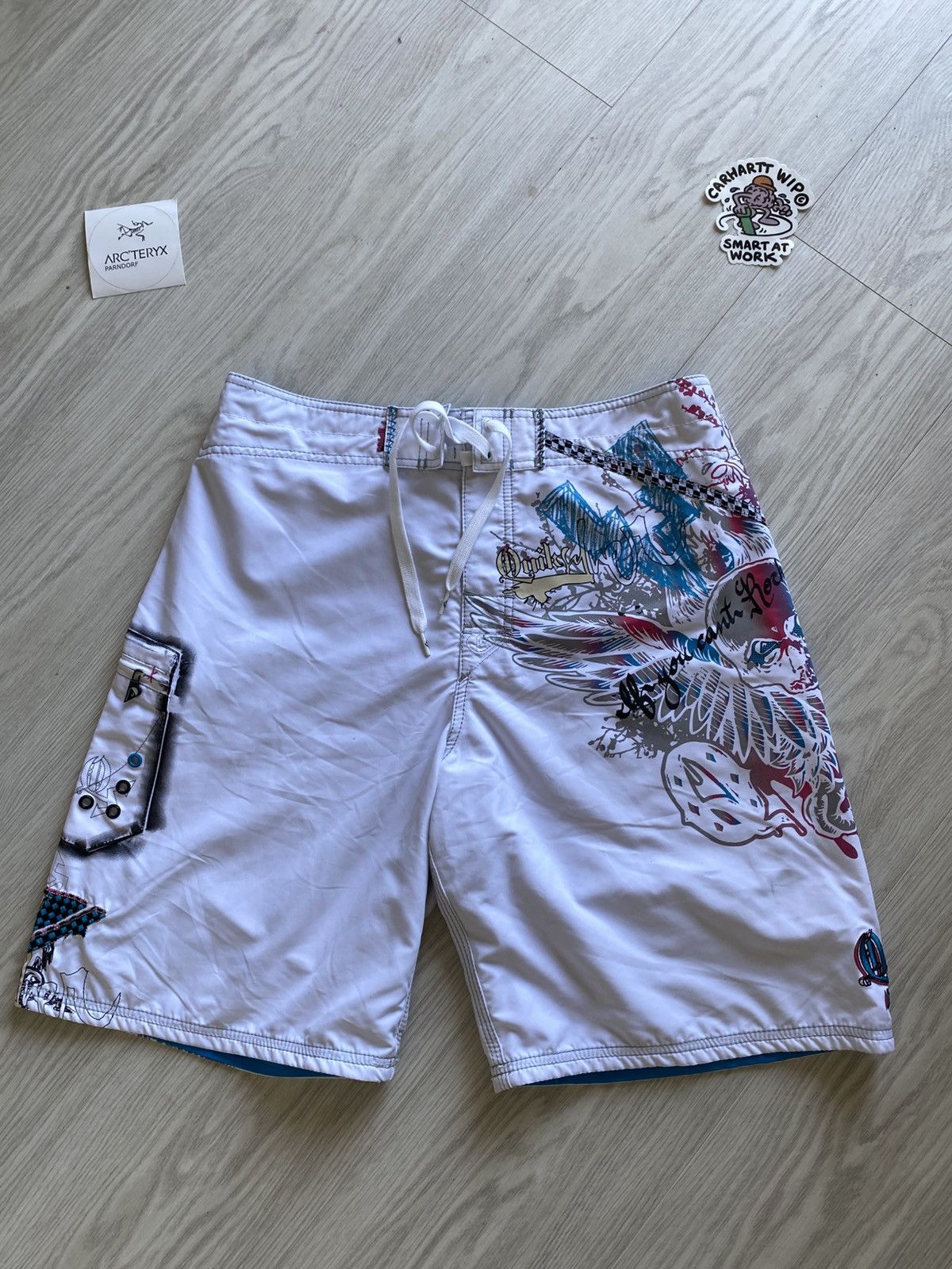 Quiksilver × Vintage Vintage Shorts Quiksilver Big Logo Size US 32 / EU 48 - 1 Thumbnail