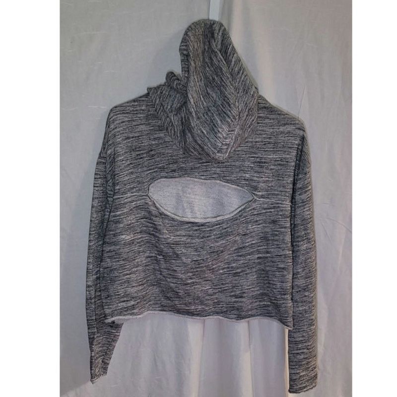 Victoria's Secret Victoria’s Secret PINK Grey Crop Hoodie Pullover Size L Size L / US 10 / IT 46 - 2 Thumbnail