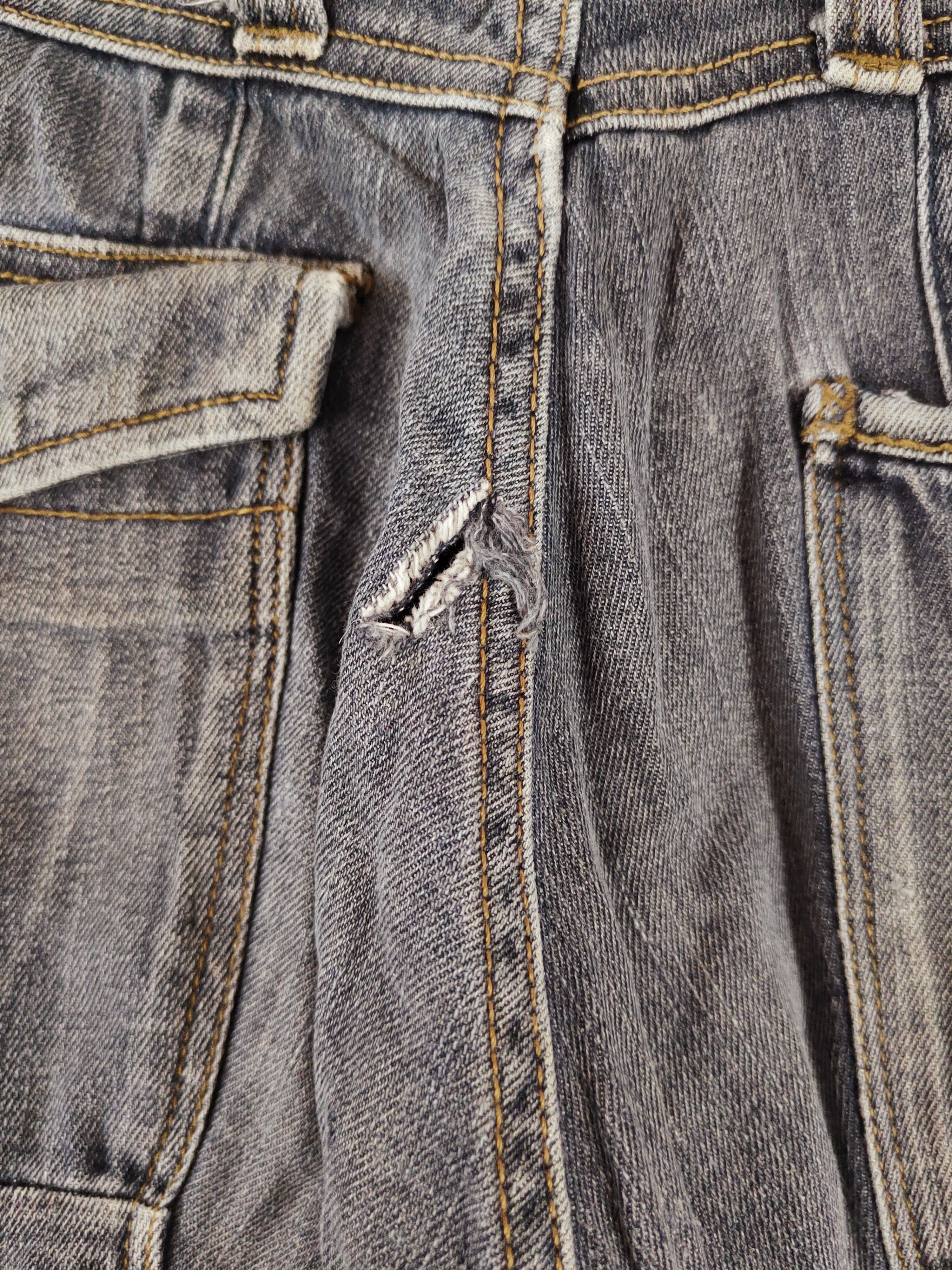 Japanese Brand Japanese Brand Dark Blue Distressed Ripped Jeans #W538 Size US 33 - 11 Thumbnail