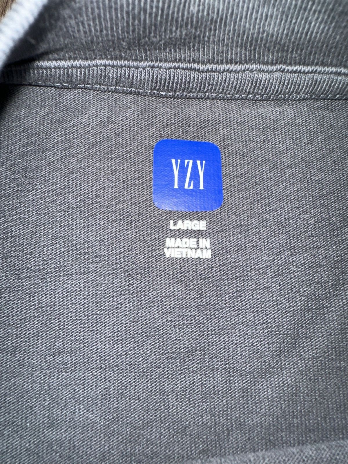 Balenciaga × Gap × Yeezy Yeezy Gap Balenciaga 10A Dove Long Sleeve Dark Grey Size L Size US L / EU 52-54 / 3 - 3 Thumbnail