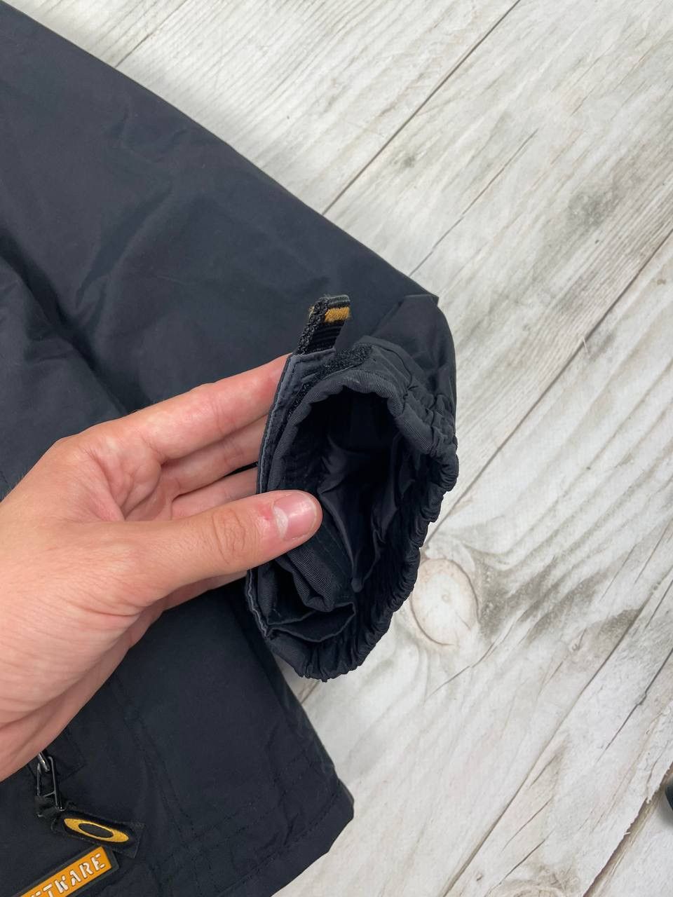 Oakley Vintage Oakley Software Ski Jacket Techwear Snowboard 00s Size US L / EU 52-54 / 3 - 6 Thumbnail