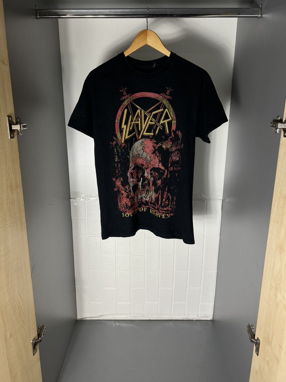 Band Tees VINTAGE SLAYER WORLD TOUR ROCK T-SHIRT METAL RETRO Y2K 90s Size US M / EU 48-50 / 2 - 1 Thumbnail
