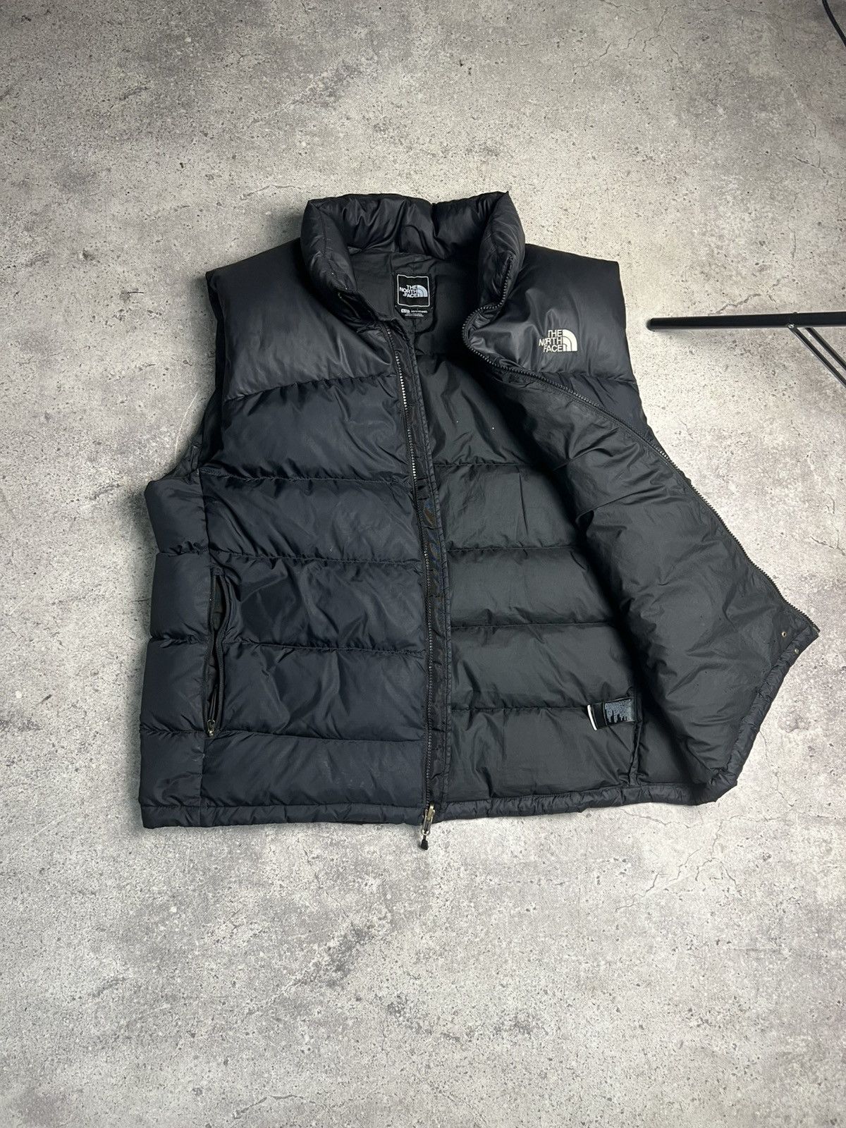 The North Face THE NORTH FACE Vest Down Nuptse Puffer 700 Black Men’s Size US XL / EU 56 / 4 - 3 Thumbnail