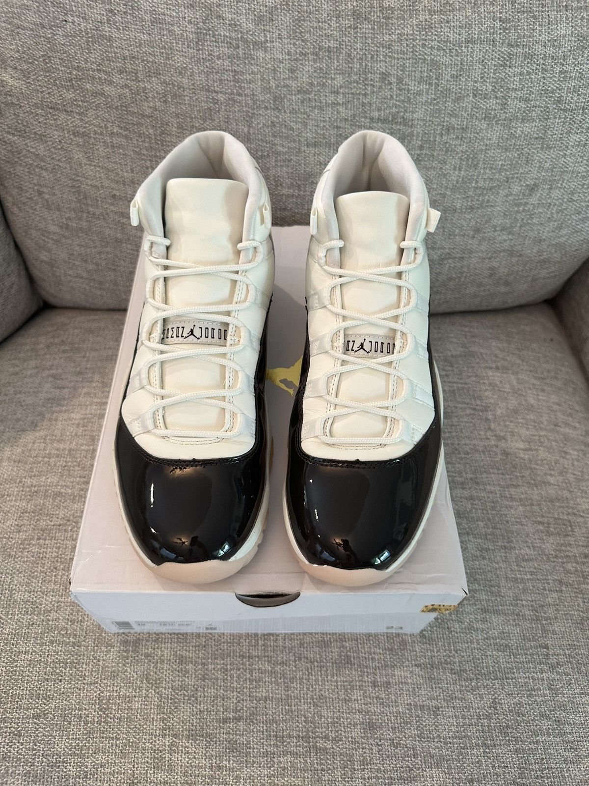 Jordan Brand (Men’s Size 10.5) Jordan 11 Retro Neapolitan Size US 12 / IT 42 - 3 Thumbnail
