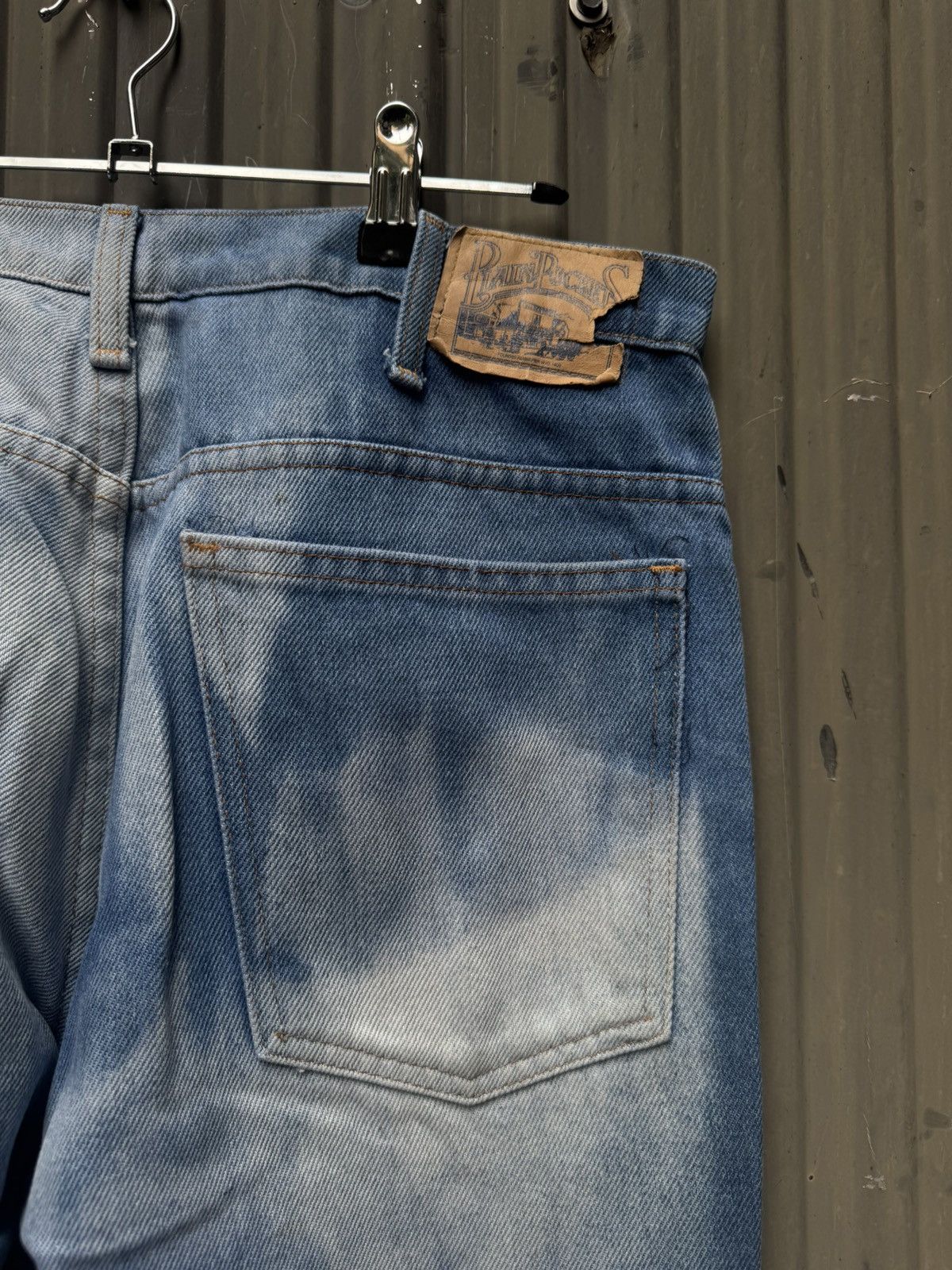 Vintage Vintage 32 Bootcut Jeans w/ Abstract Sunfaded Wash Size US 32 / EU 48 - 4 Thumbnail