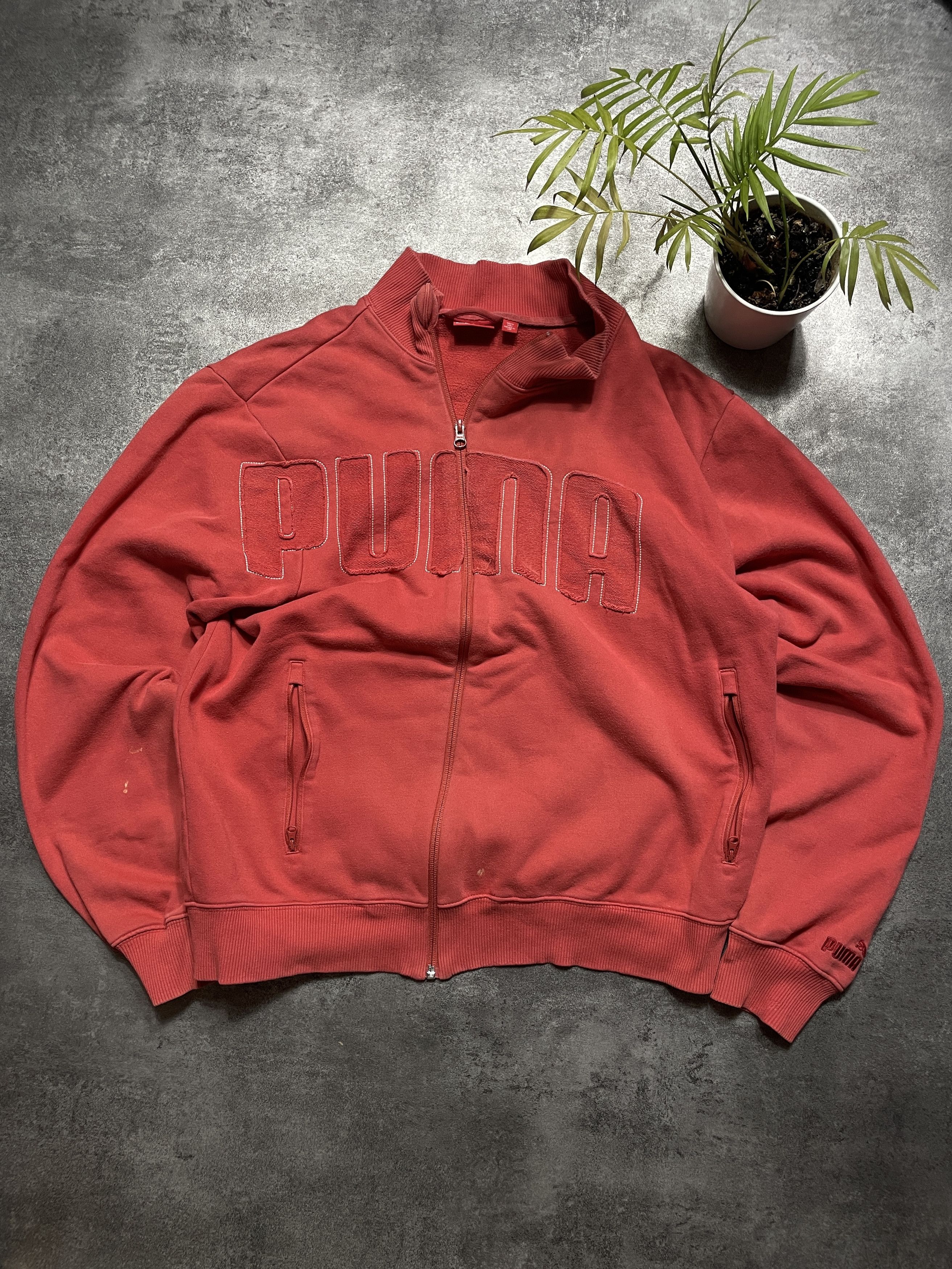Puma ❗️RARE❗️Puma Vintage Y2K Boxy Fit Sweatshirt Spellout Size US L / EU 52-54 / 3 - 1 Thumbnail