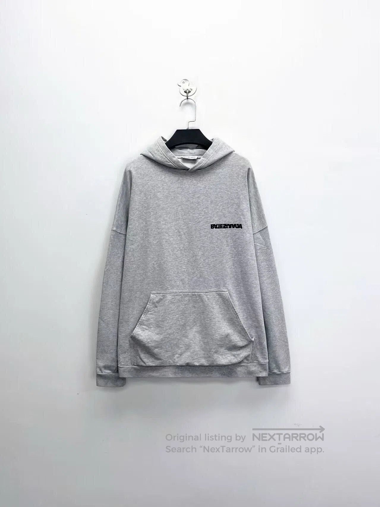 Balenciaga balenciaga gray reverse logo hoodie. Size US M / EU 48-50 / 2 - 1 Thumbnail