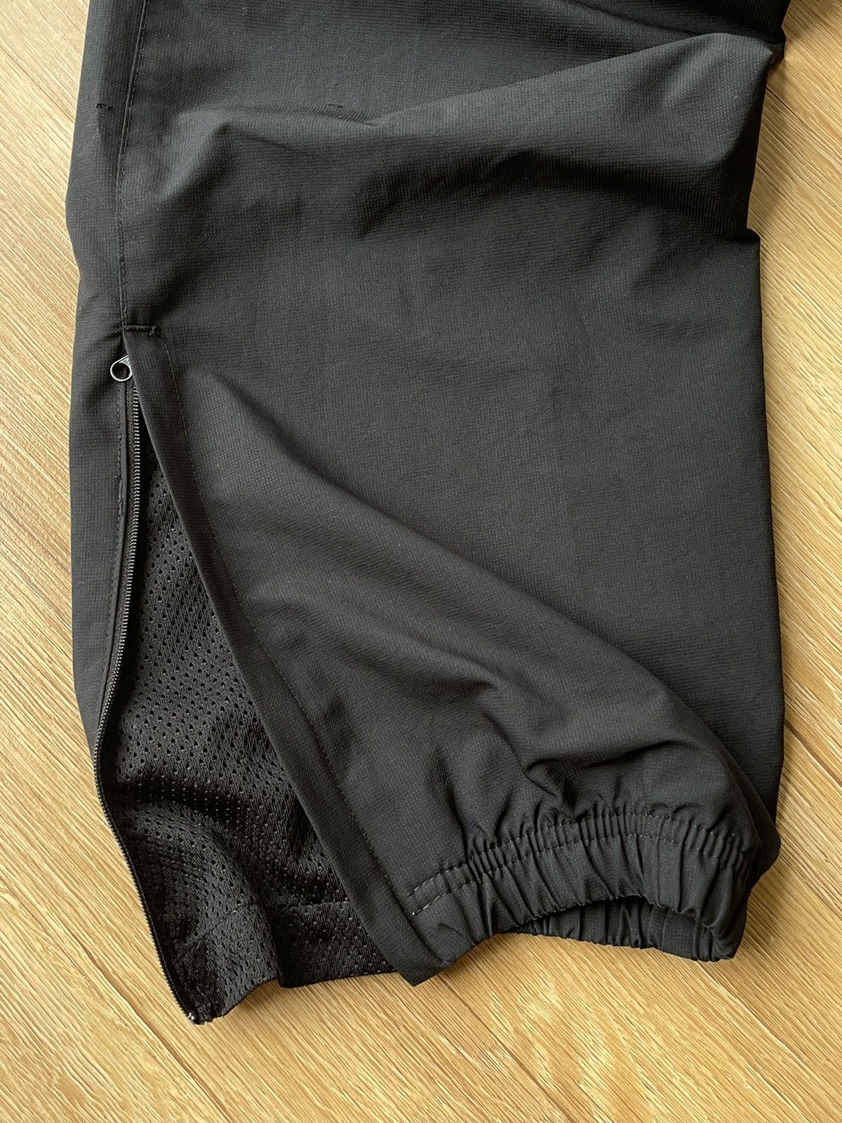 Nike Vintage Nike Air Logo Baggy Parachute Track Pants Size S Size US 34 / EU 50 - 17 Thumbnail