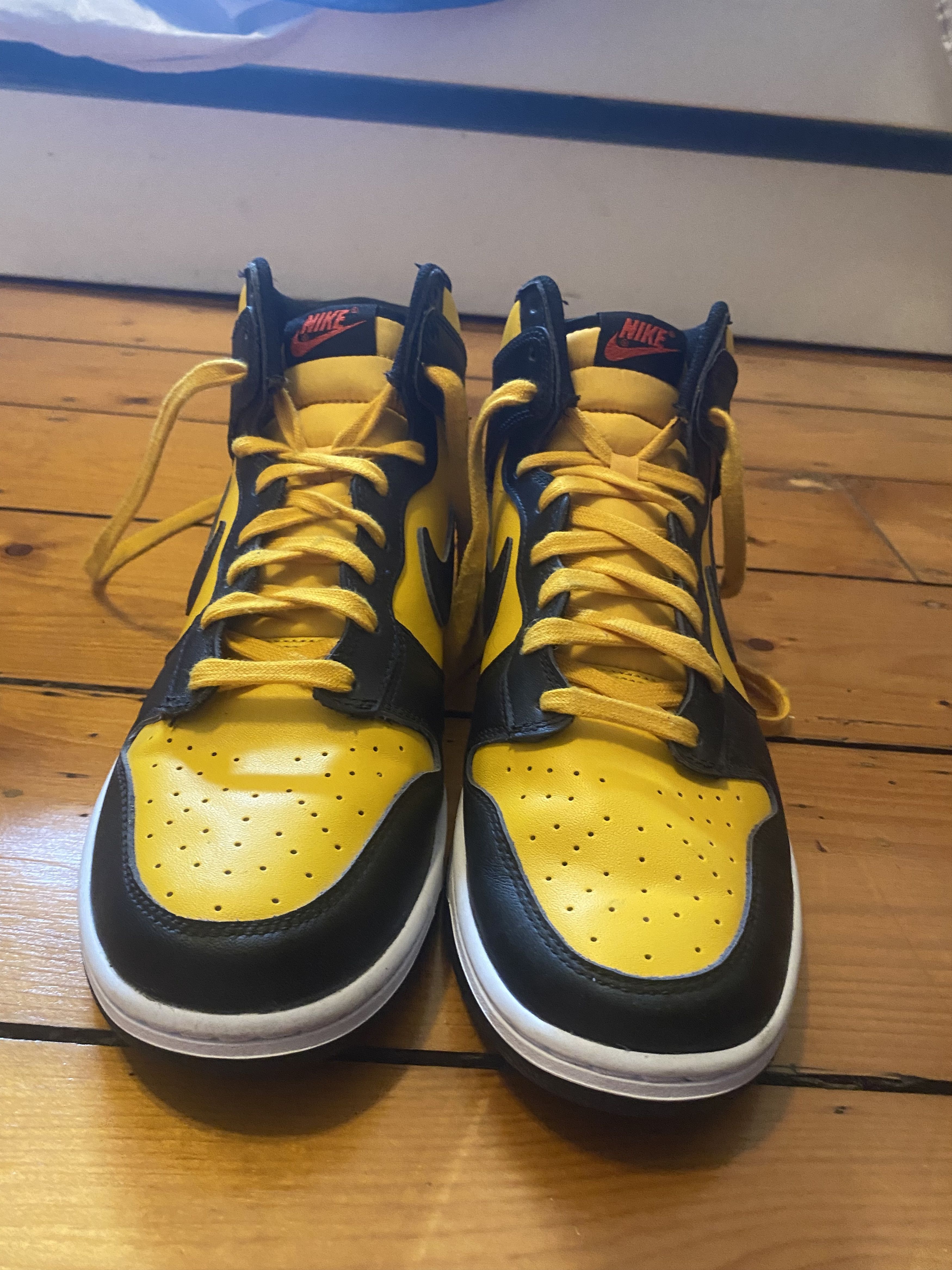 Nike Dunk Hi Retro University Gold/Black-White Size US 11.5 / EU 44-45 - 6 Thumbnail