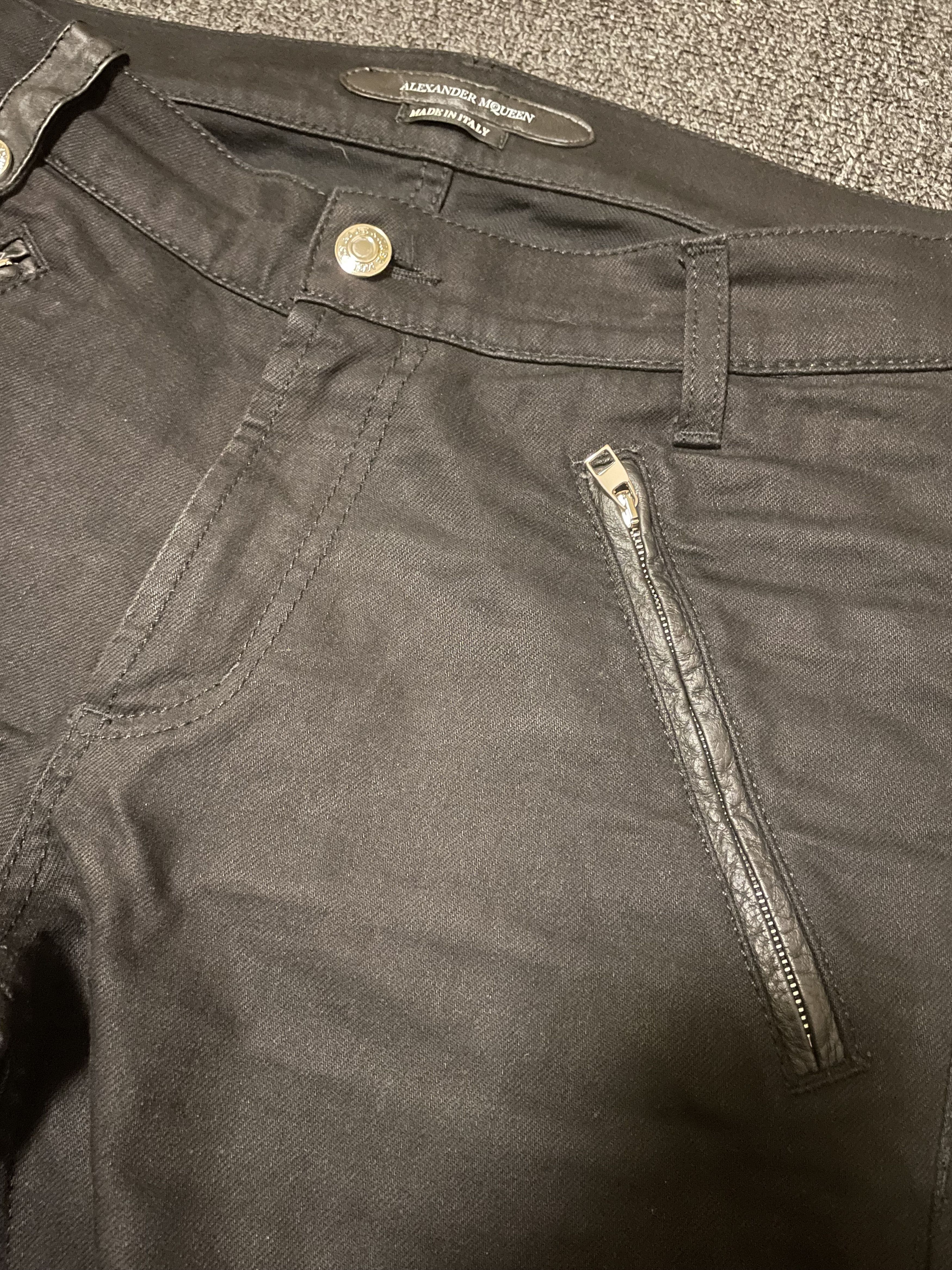 Alexander McQueen Alexander McQueen black jeans, size 48, like size 46 Size US 32 / EU 48 - 2 Thumbnail