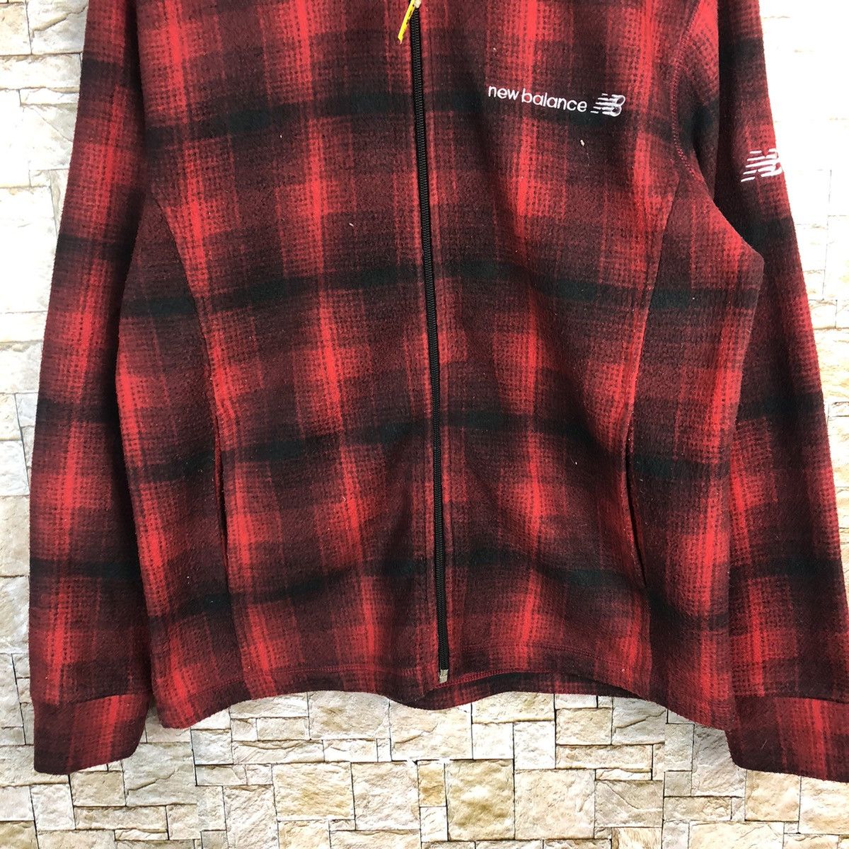 New Balance × Vintage New Balance Red Checkred Sweatshirt #A383 Size US M / EU 48-50 / 2 - 3 Thumbnail