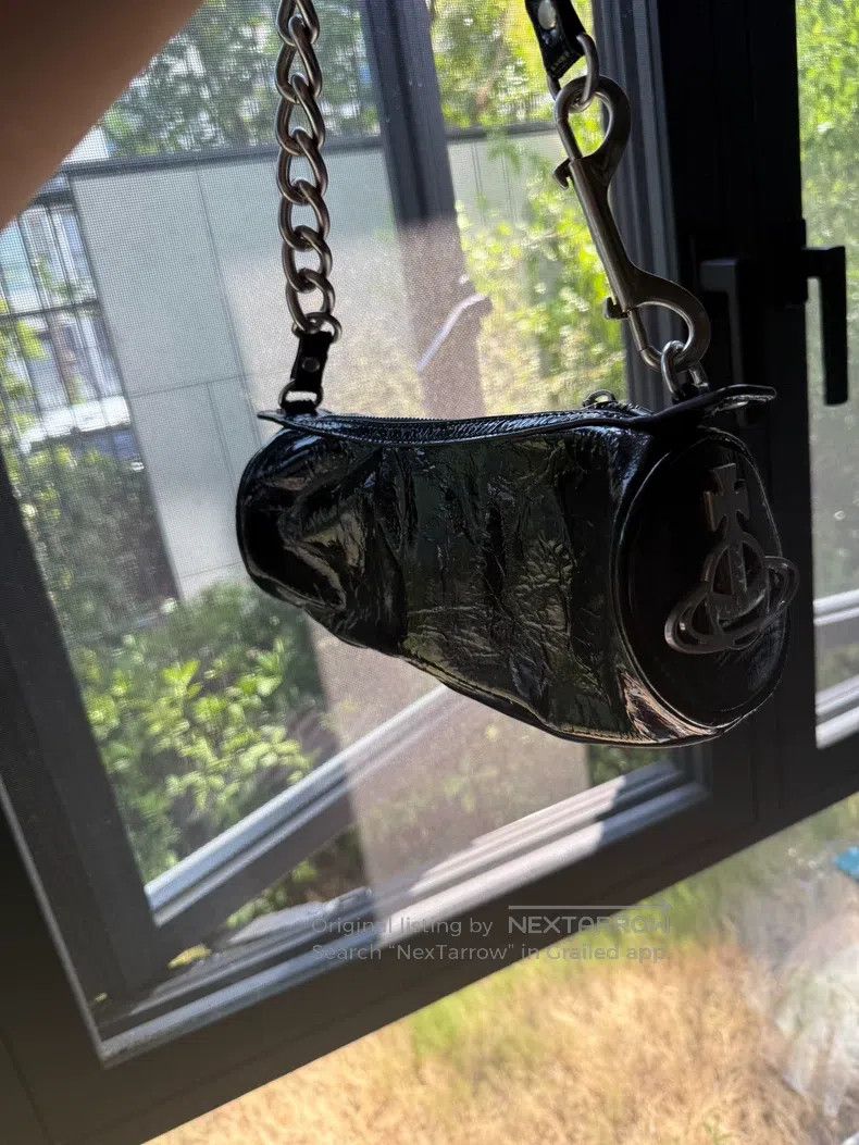 Vivienne Westwood Vivienne Westwood size os Cindy cylindrical bag, made of bl Size ONE SIZE - 2 Thumbnail