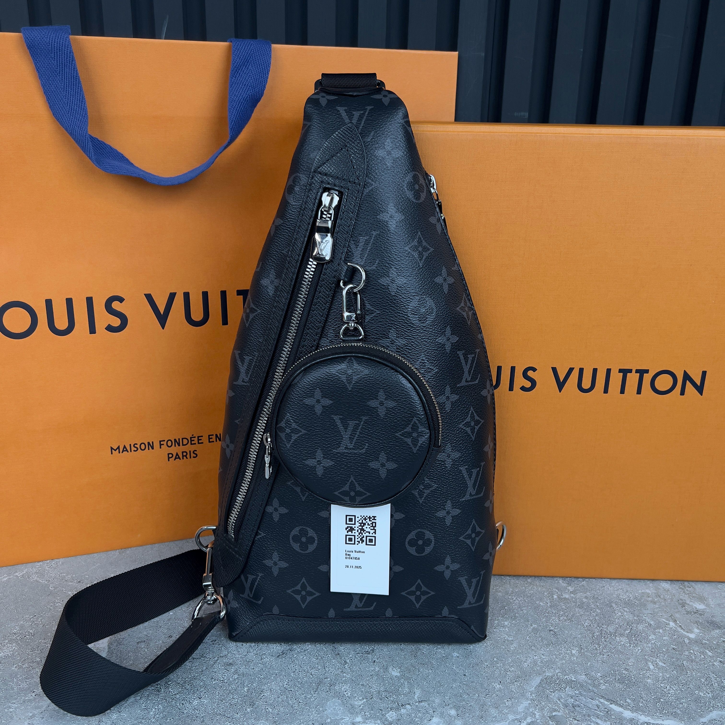 Louis Vuitton Duo Slingbag Taigarama Leather Monogram Eclipse Canvas Size ONE SIZE - 1 Thumbnail