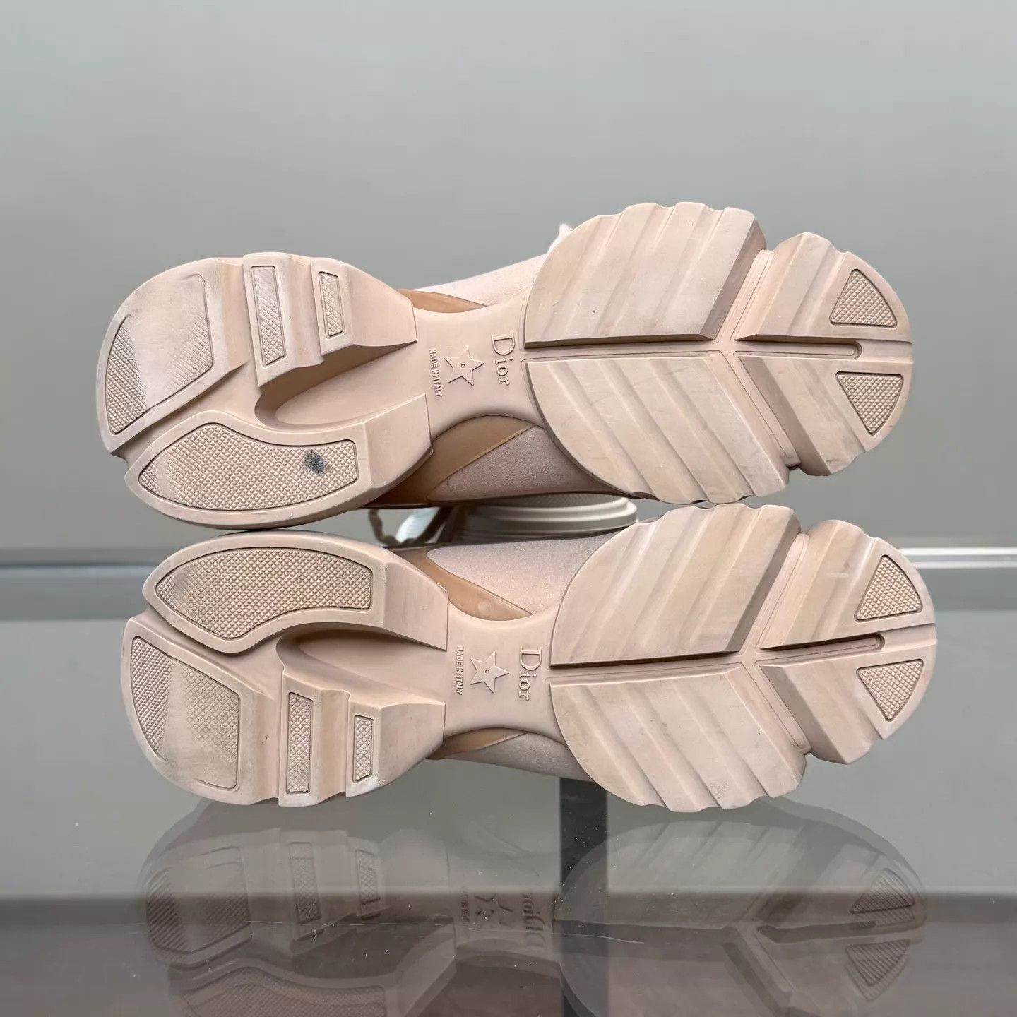 Dior DIOR D-CONNECT nude dad sneakers size 38 97 Size US 7.5 / IT 37.5 - 7 Thumbnail