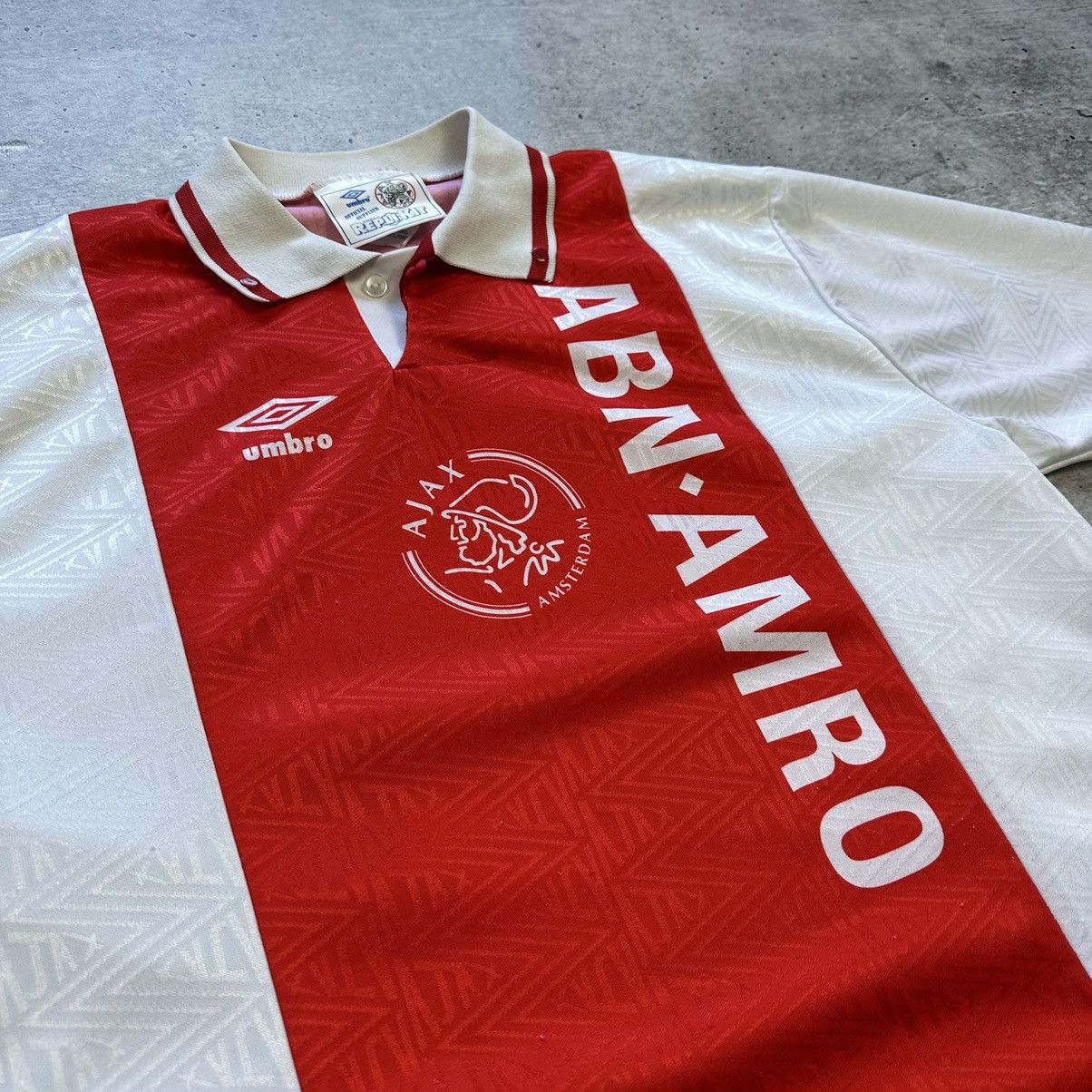 Umbro Vintage Umbro Ajax 1991-1993 Soccer Jersey Size US XL / EU 56 / 4 - 6 Thumbnail