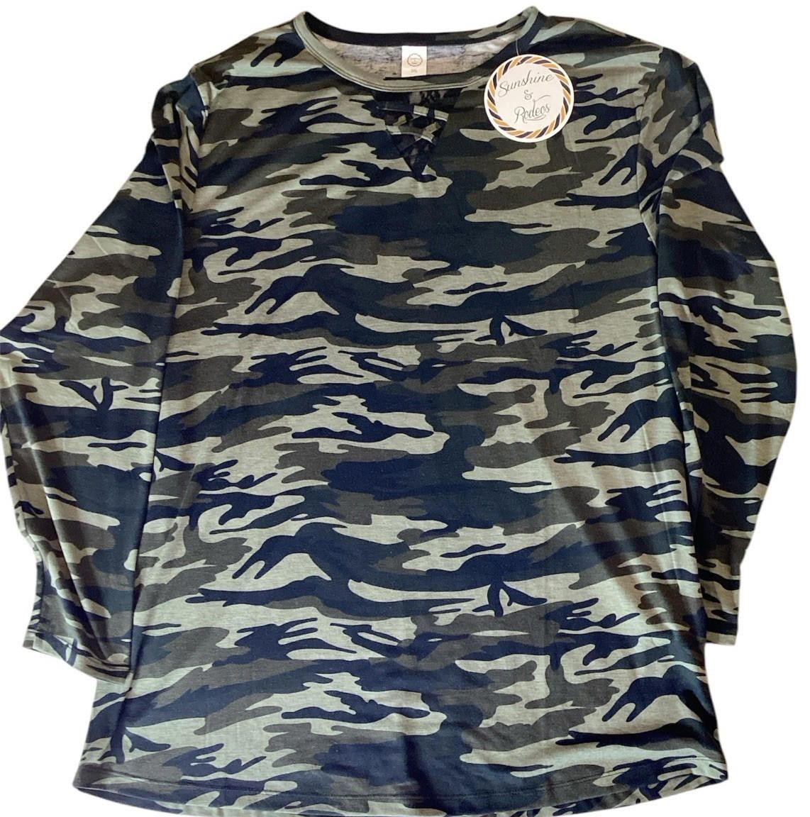 Designer Sunshine & Rodeo Camaflage Top 3XL Size 3XL / US 20-22 - 1 Thumbnail
