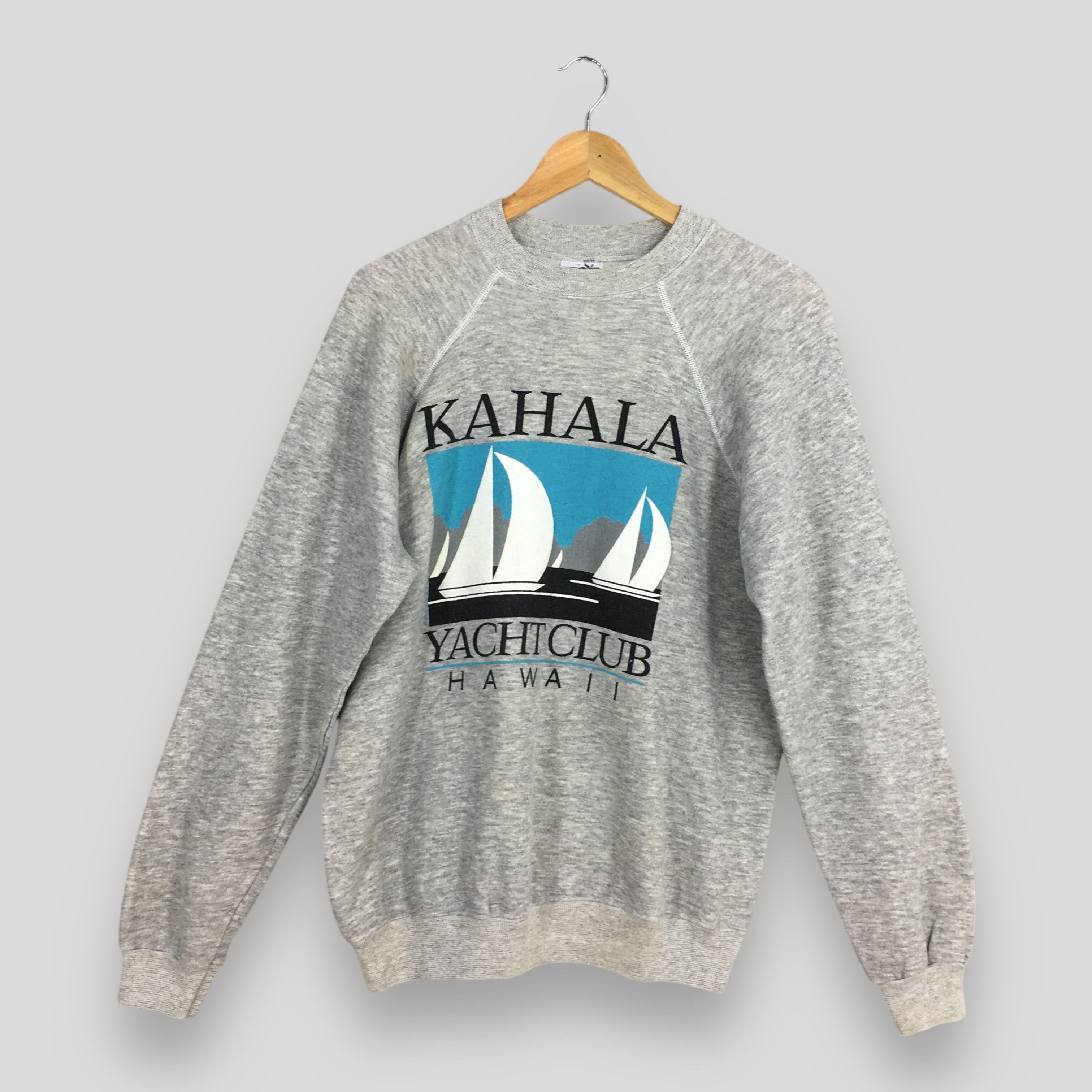 Hanes Vintage 80s Kahala Beach Yacht Club Sweatshirt Large Size US L / EU 52-54 / 3 - 1 Thumbnail