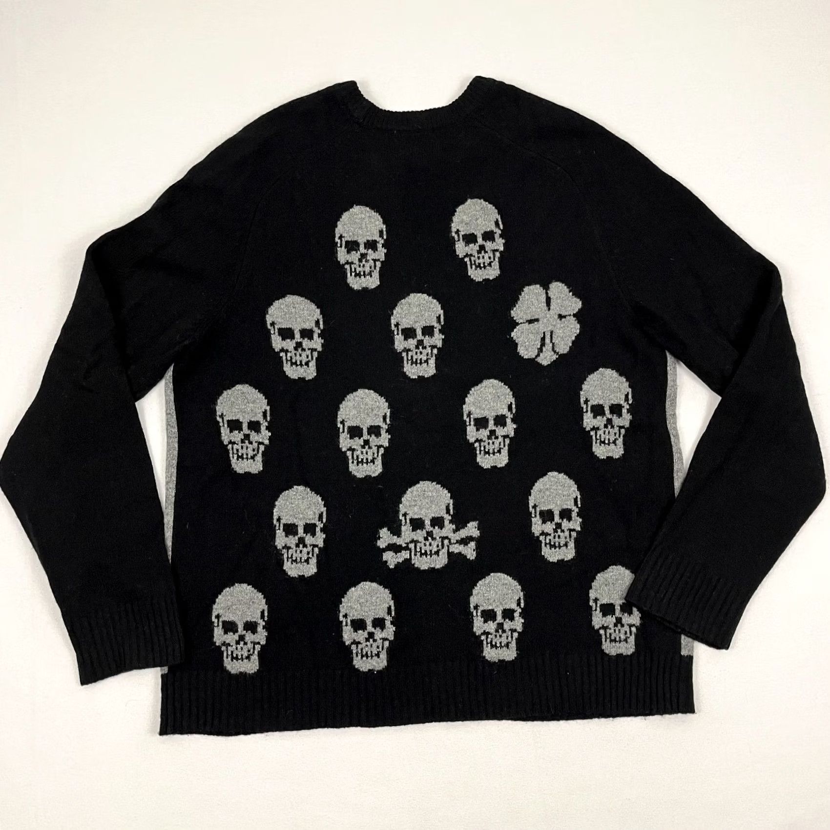Lucky Brand VINTAGE Lucky Brand Skull Print Knitwear Sweater Mens L Gray Wool Crew Neck Pullover Size US L / EU 52-54 / 3 - 2 Thumbnail