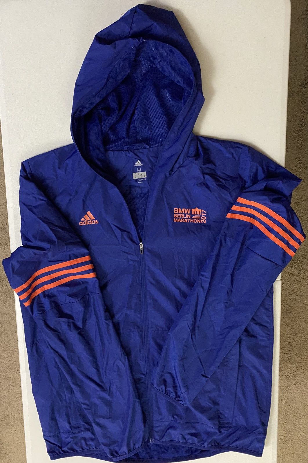 Adidas Adidas 2017 Berlin Marathon Climaproof Hooded Windbreaker M Size US M / EU 48-50 / 2 - 1 Thumbnail