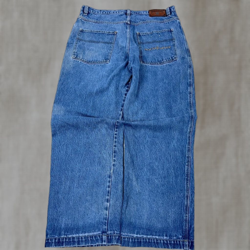 Rocawear VINTAGE Rocawear Jeans Men 38x34 Baggy Loose Fit Faded Med Wash Blue Denim 5-Pocket Grunge Hip Hop Size US 38 / EU 54 - 1 Thumbnail